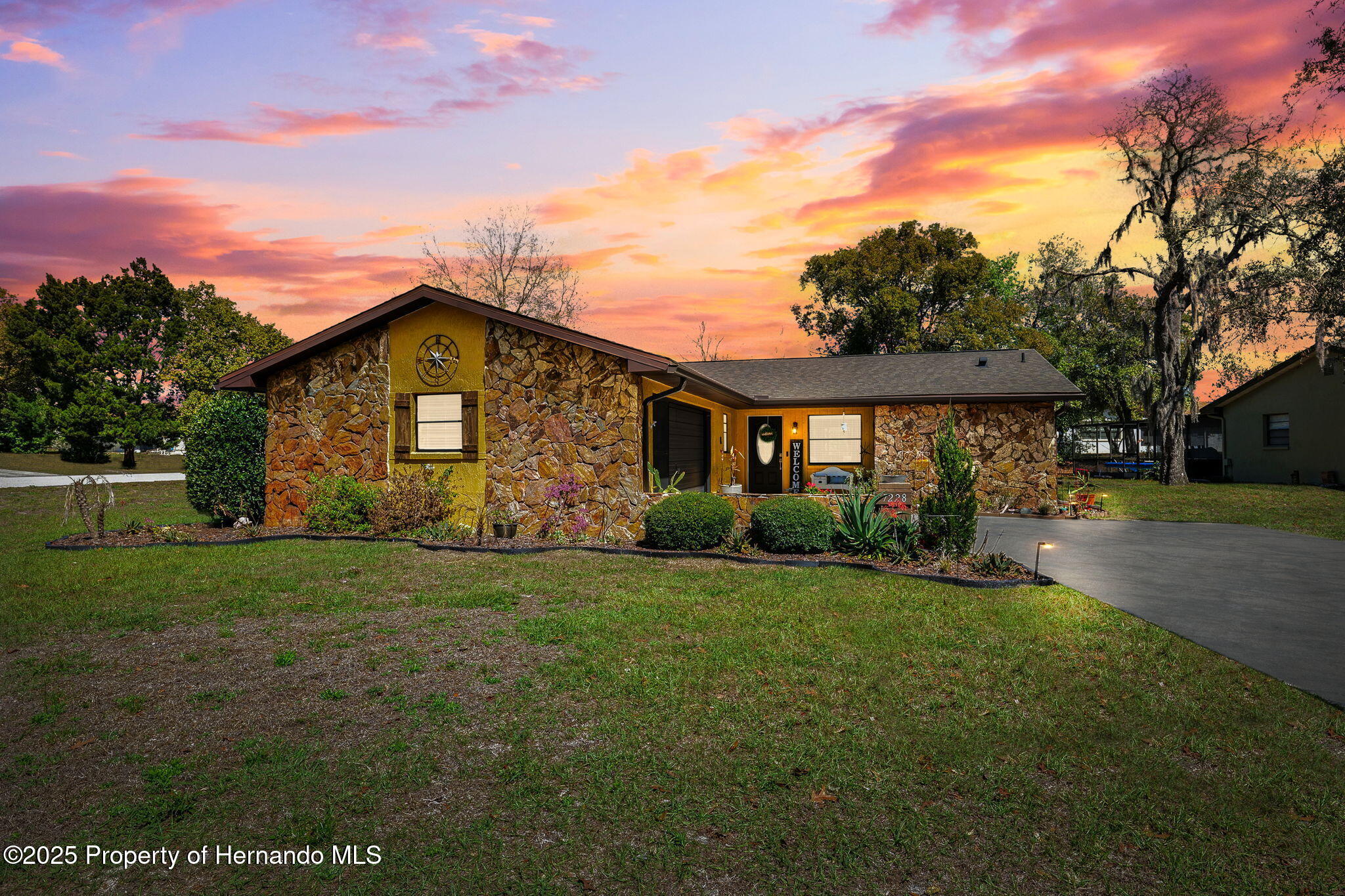 7228 Edinburgh Way, Weeki Wachee, Florida image 3