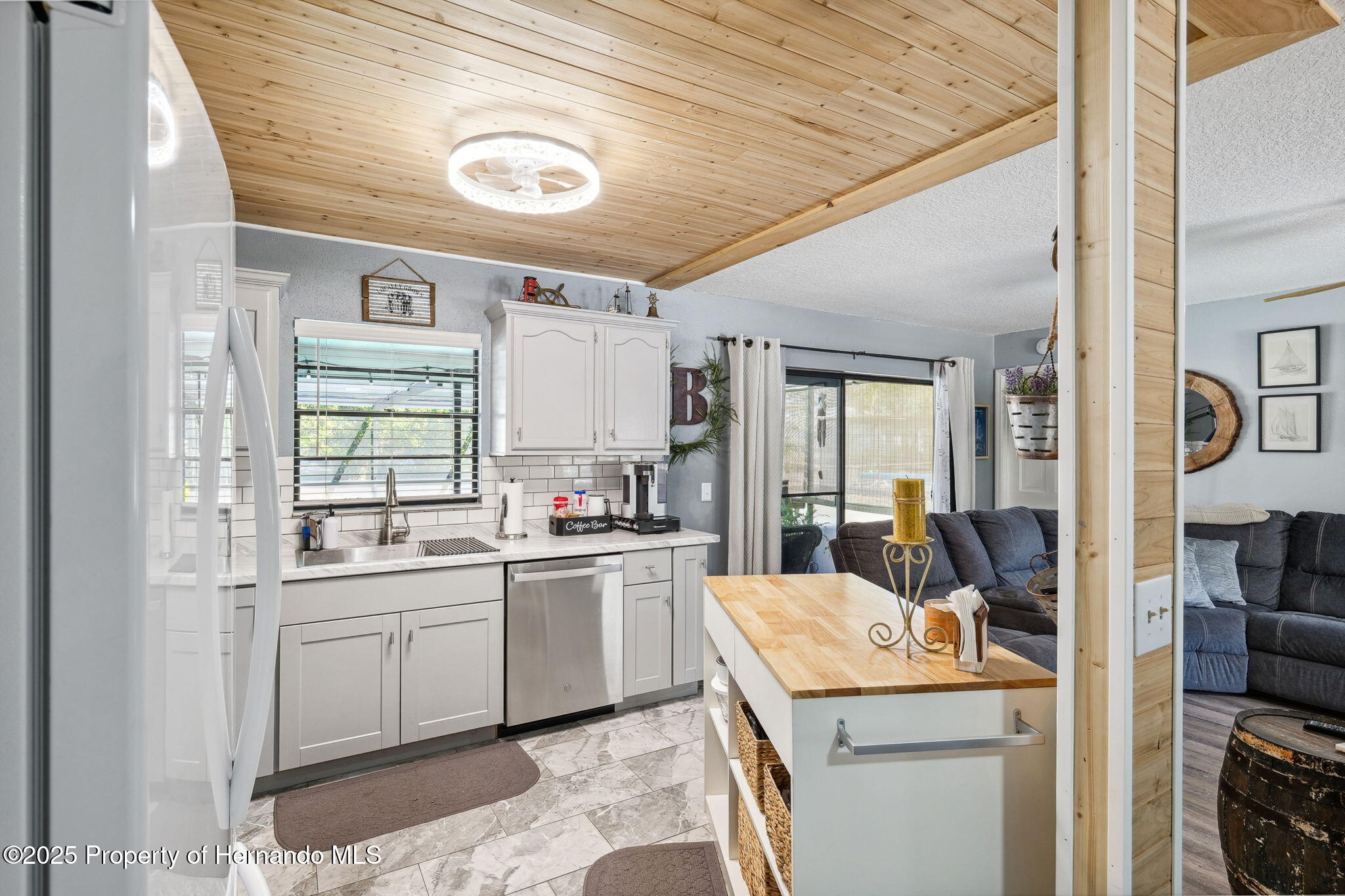 7228 Edinburgh Way, Weeki Wachee, Florida image 16