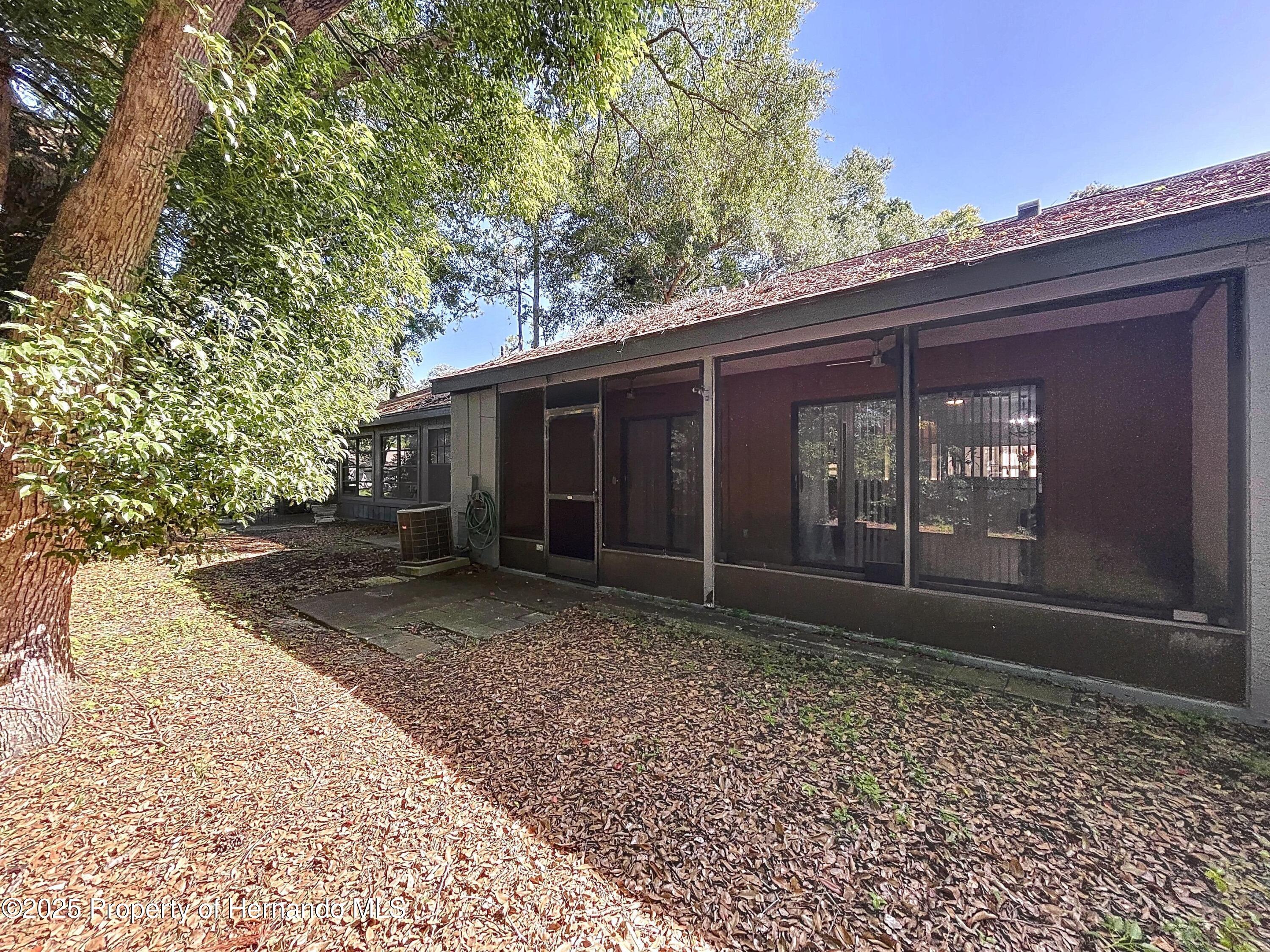 2139 Sea Pines Court, Spring Hill, Florida image 27