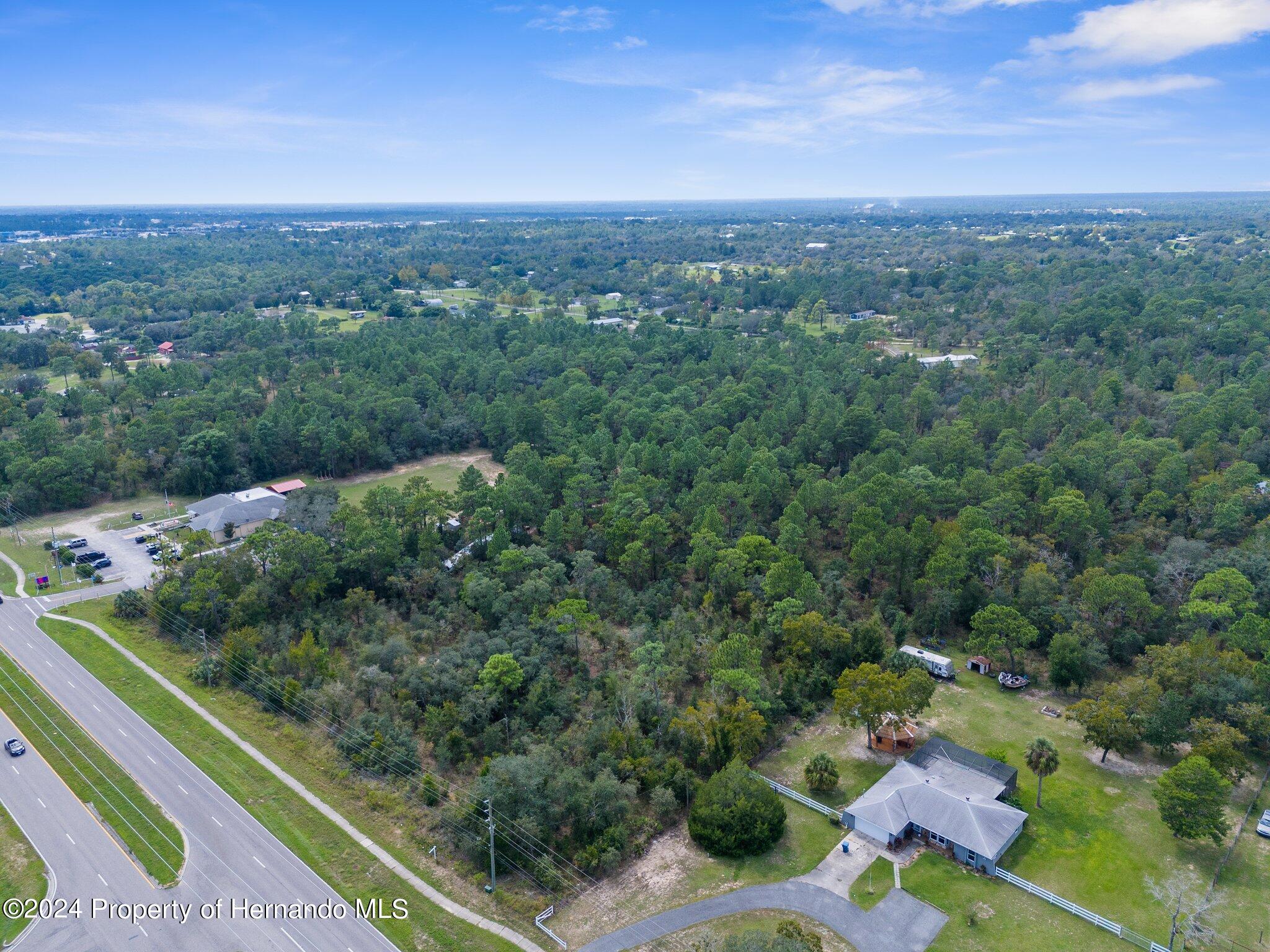 Sunshine Grove Road, Brooksville, Florida image 13