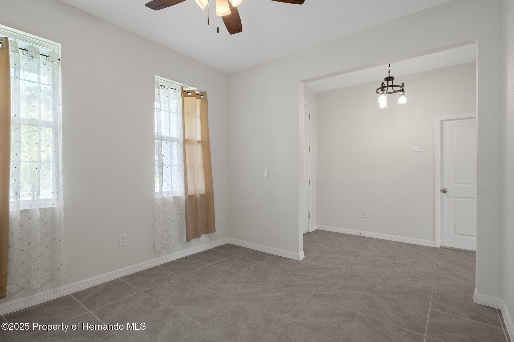 13919 Wineberry Drive, Dade City, Florida image 8