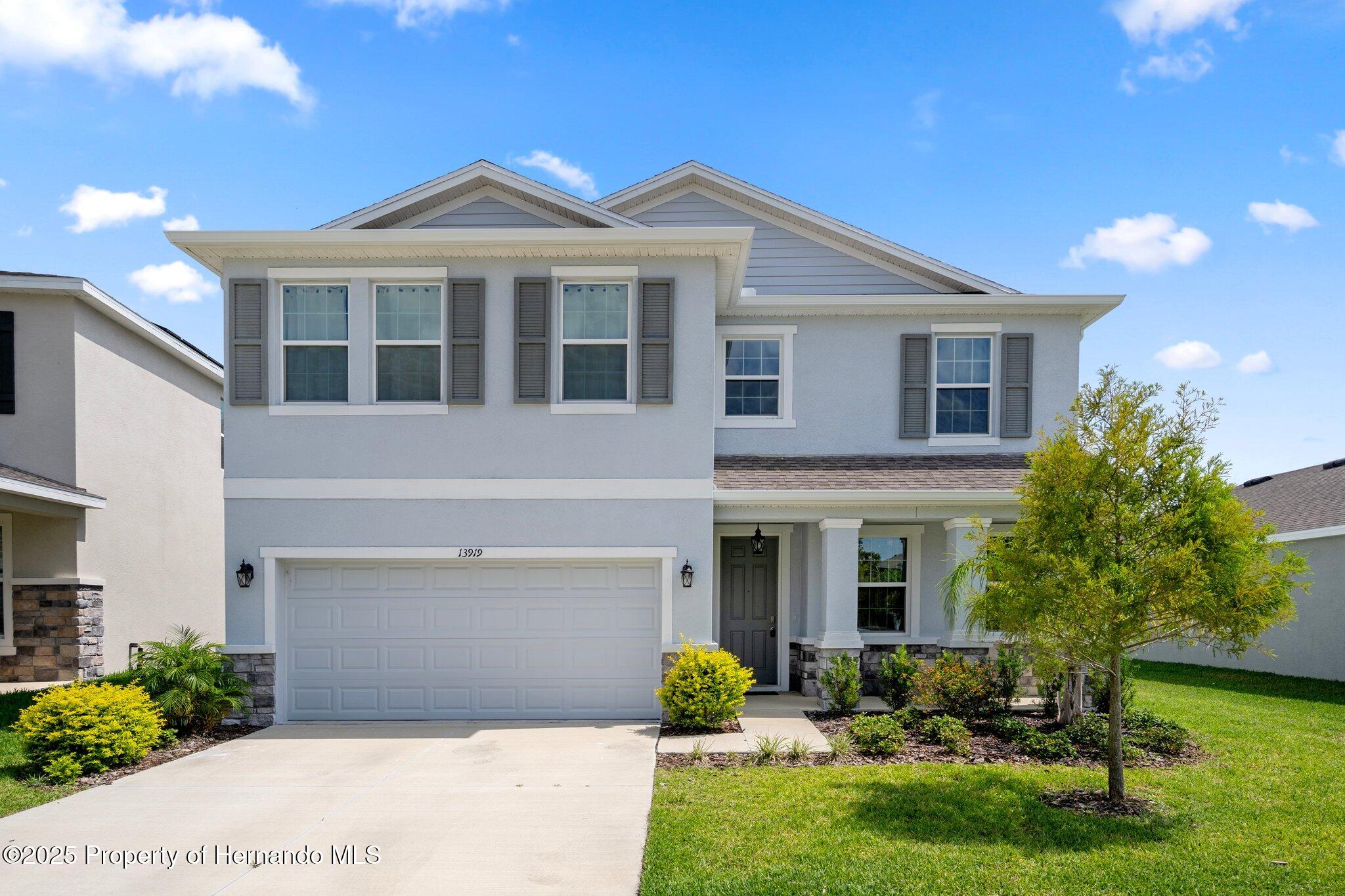 13919 Wineberry Drive, Dade City, Florida image 2