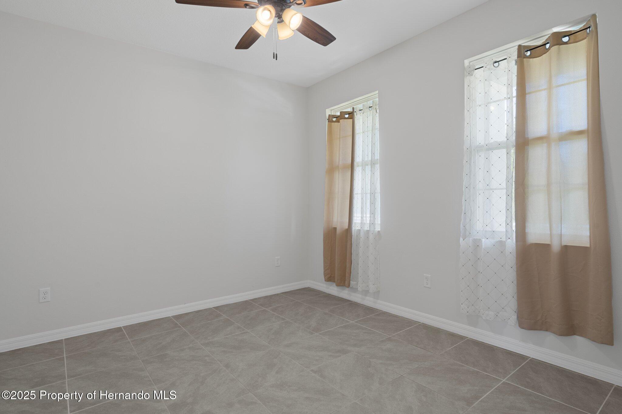 13919 Wineberry Drive, Dade City, Florida image 7