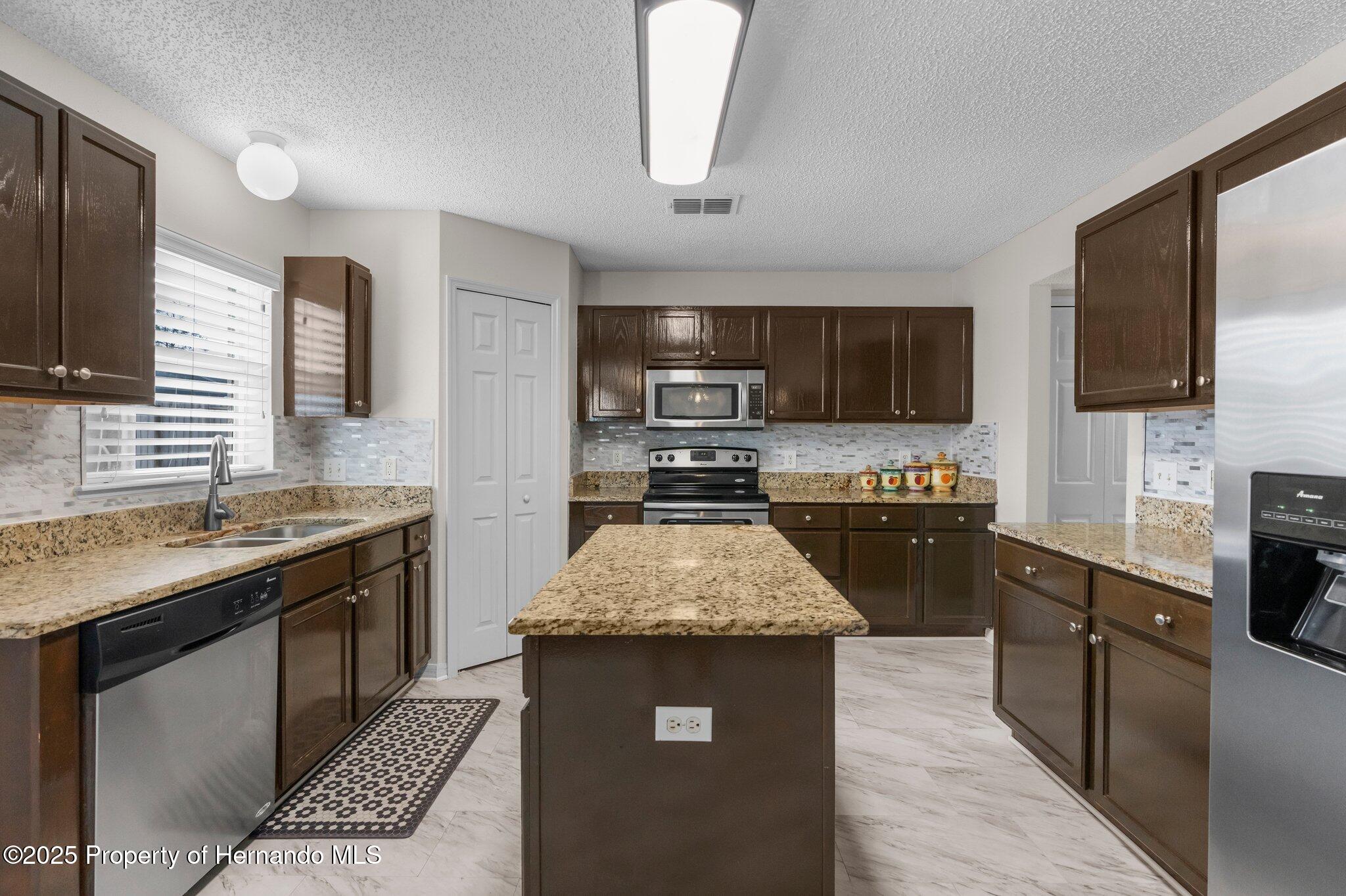 6440 Curtiss Lane, Spring Hill, Florida image 10