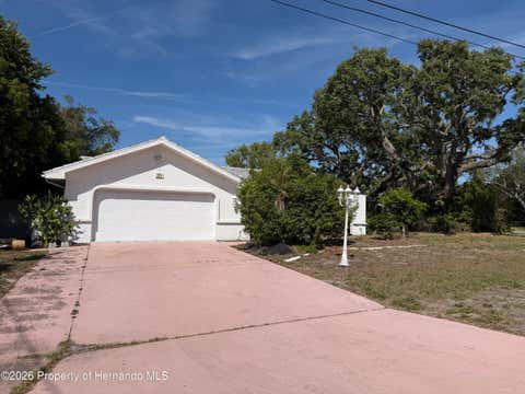 Homes For Sale - 348 Hampshire Avenue<br/> Hernando County, Spring Hill, FL 34606