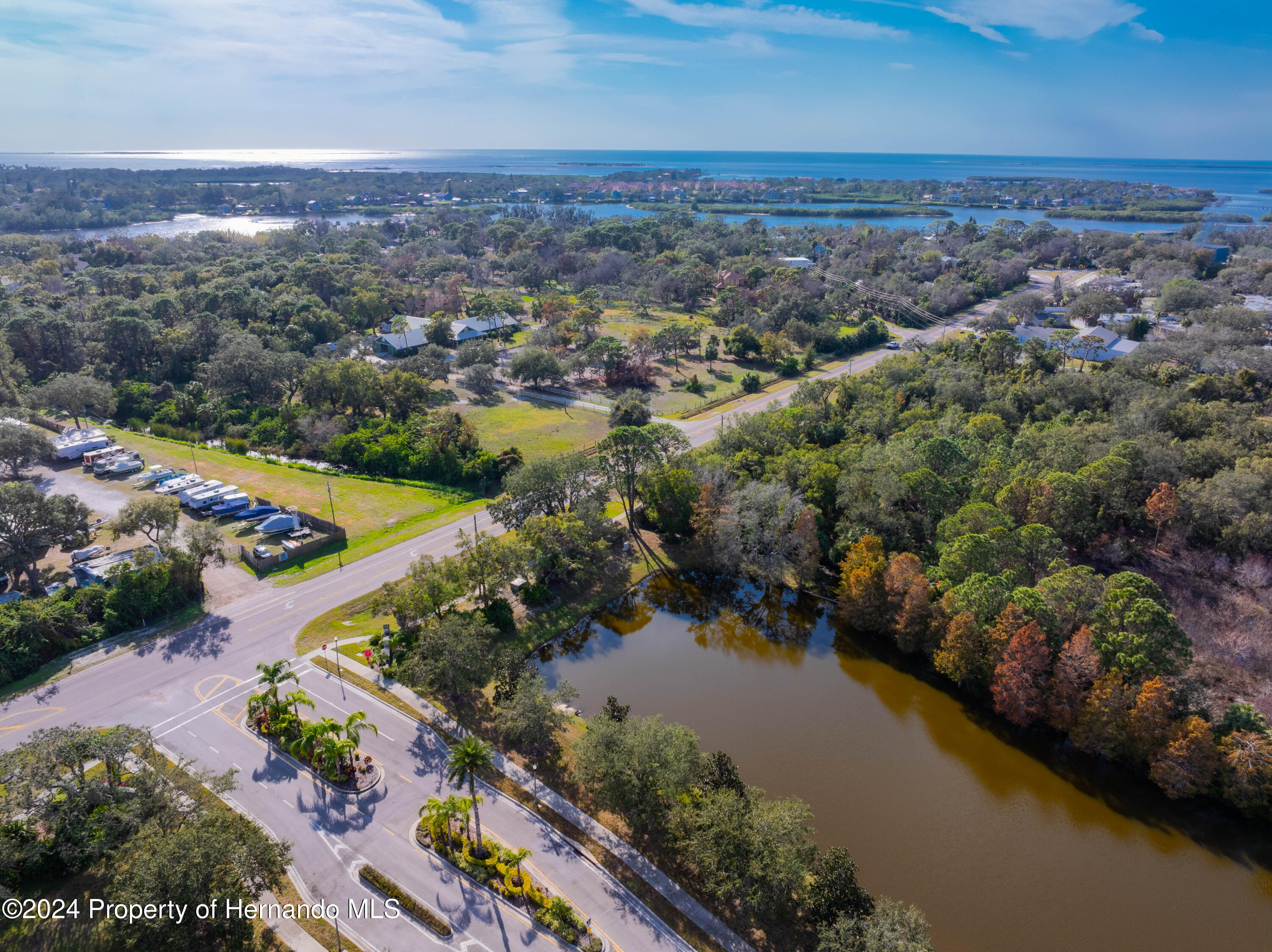 1028 Orca Court, Holiday, Florida image 7