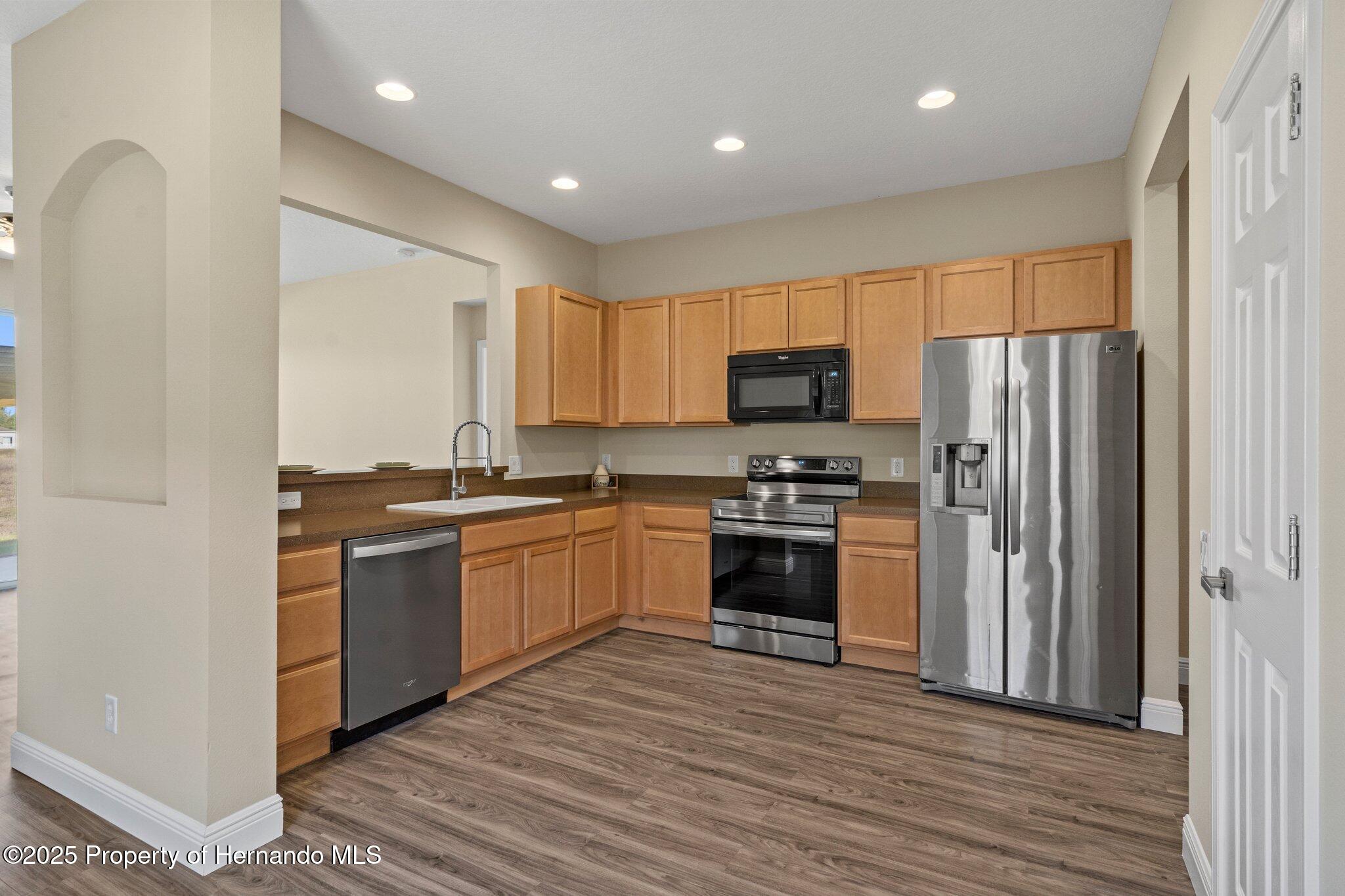 767 Alpine Thistle Drive, Brooksville, Florida image 5