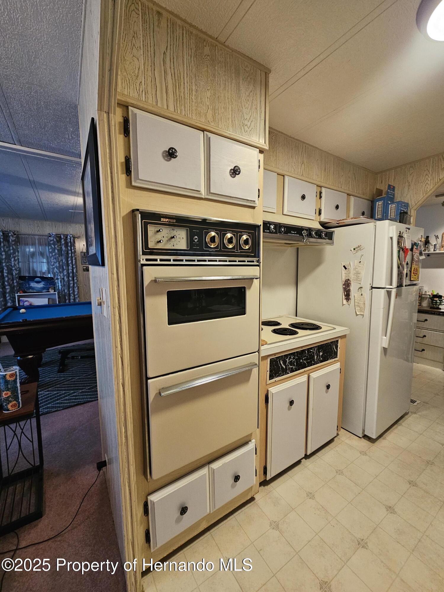 7379 First Circle Drive, Brooksville, Florida image 7