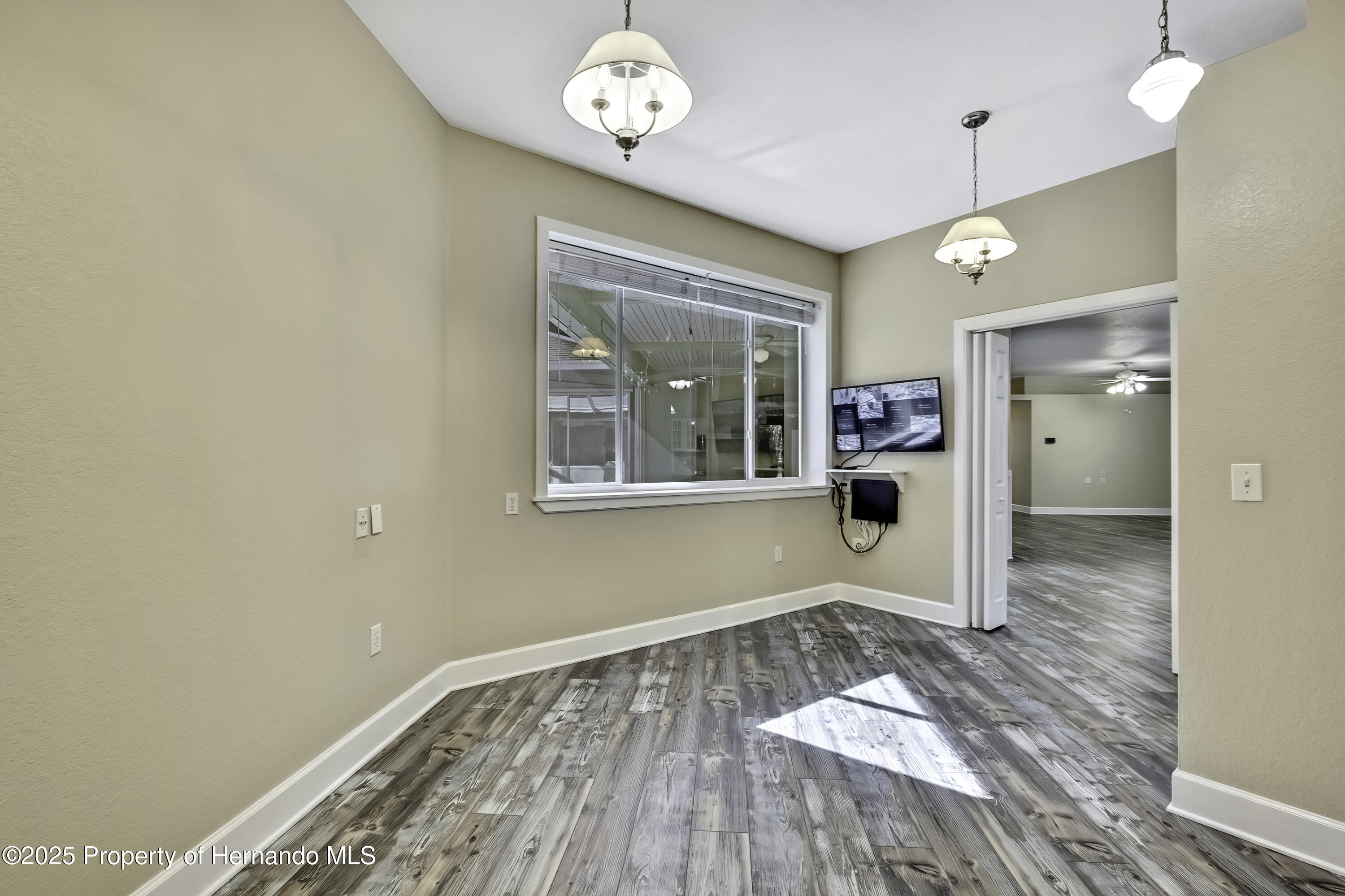 9019 Long Lake Avenue, Weeki Wachee, Florida image 26