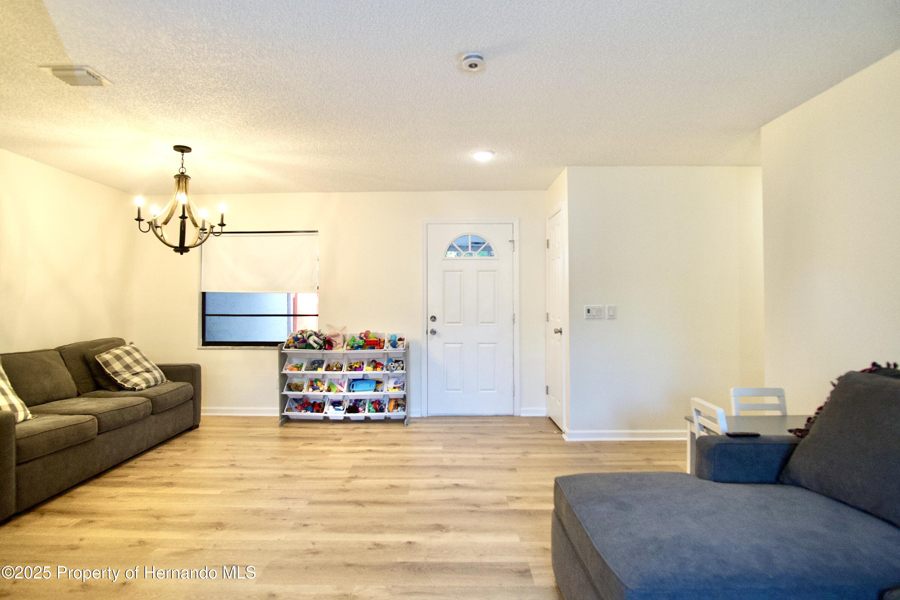 4605 Freshwind Avenue, Tampa, Florida image 12