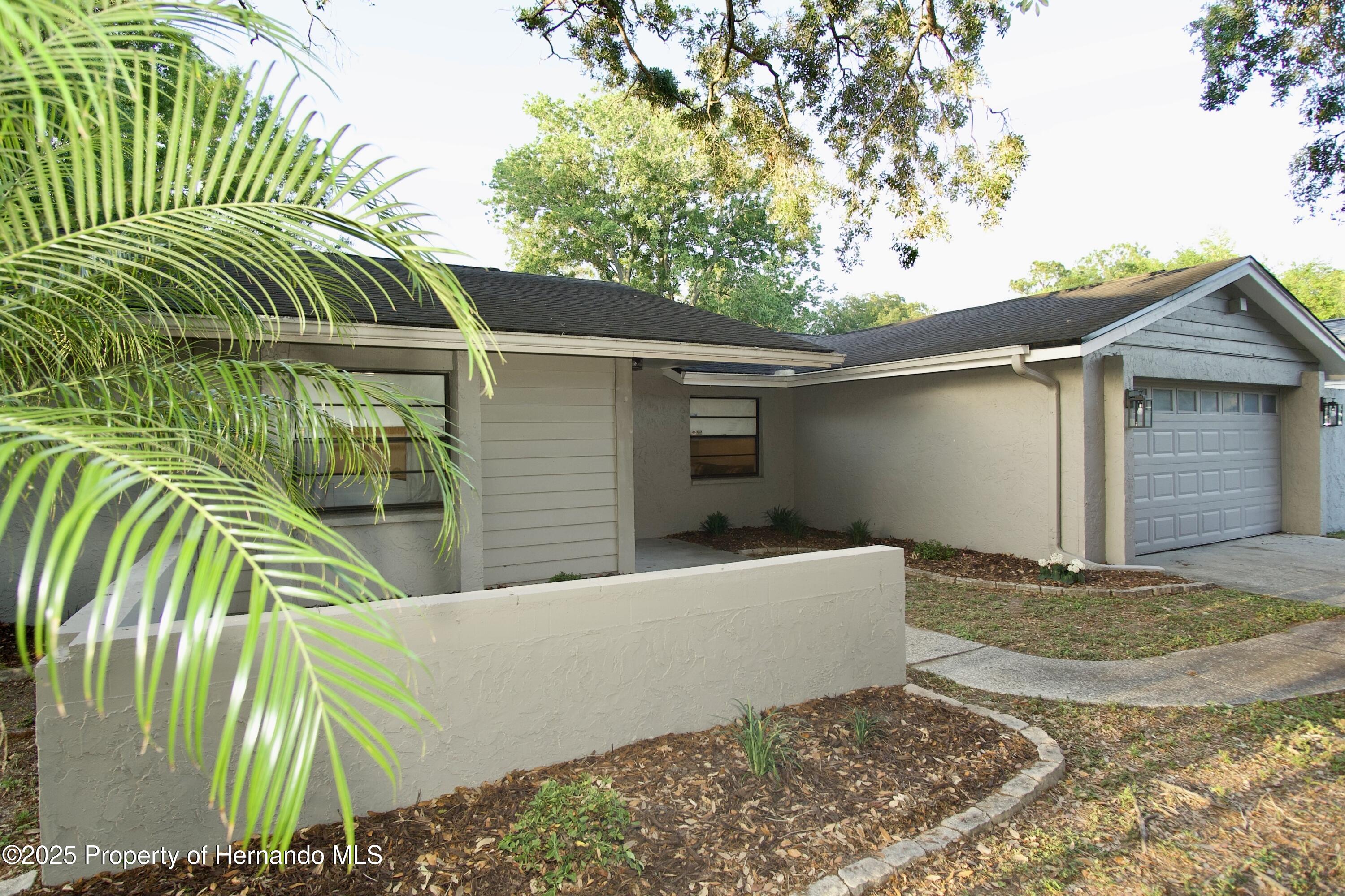 4605 Freshwind Avenue, Tampa, Florida image 27
