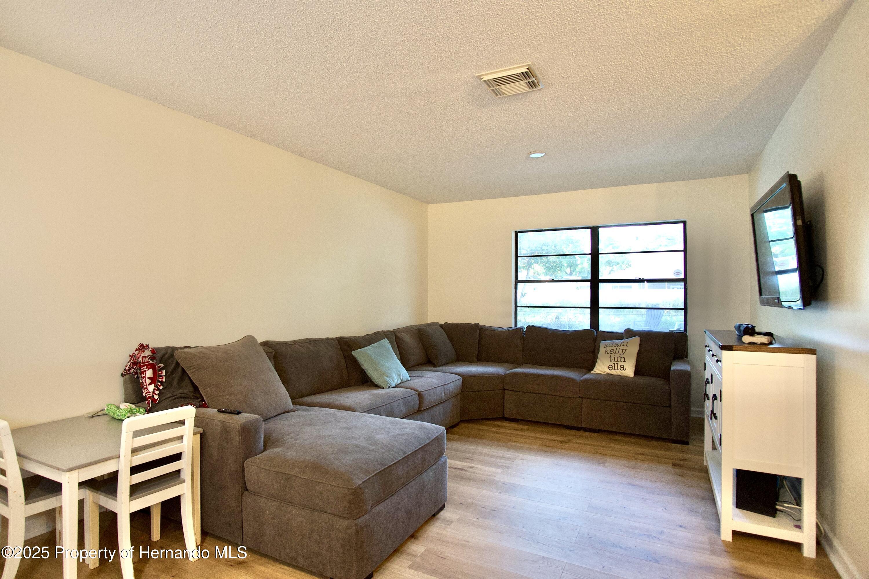 4605 Freshwind Avenue, Tampa, Florida image 11