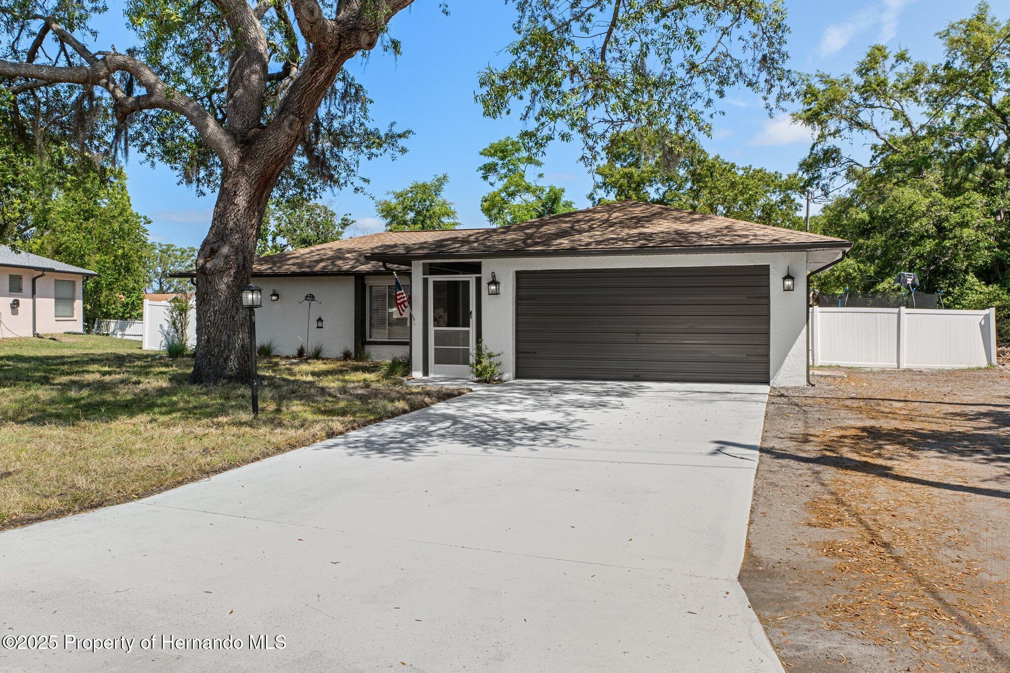 11137 Addison Street, Spring Hill, Florida image 4