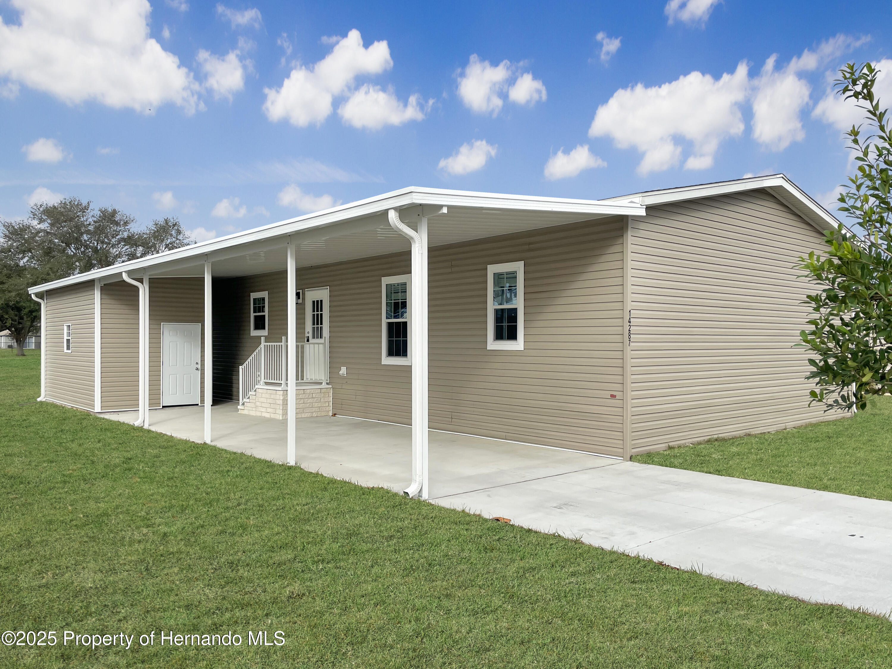 14287 Rialto Avenue, Brooksville, Florida image 1