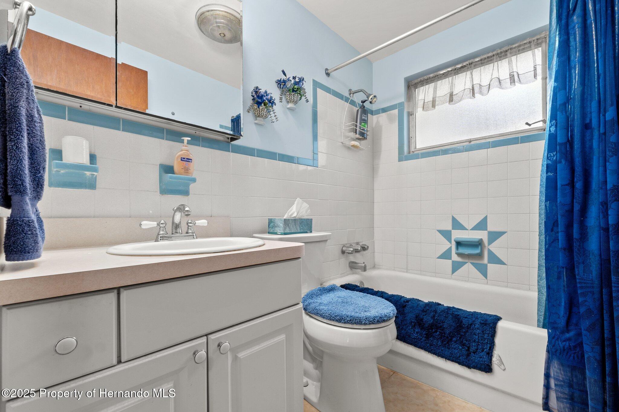 5031 Overlook Drive, New Port Richey, Florida image 19