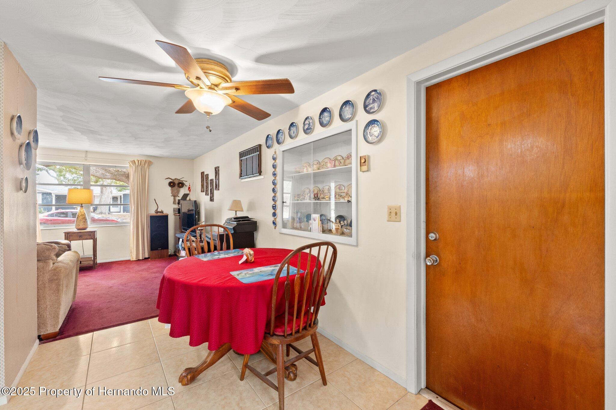 5031 Overlook Drive, New Port Richey, Florida image 11