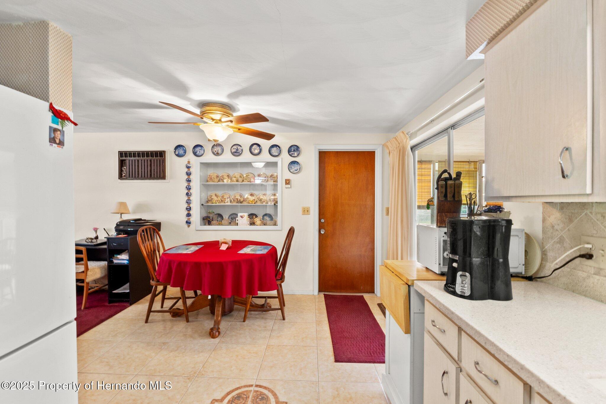 5031 Overlook Drive, New Port Richey, Florida image 14