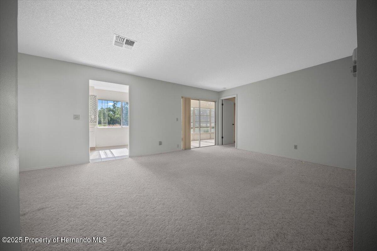7682 St Andrews Boulevard, Spring Hill, Florida image 8