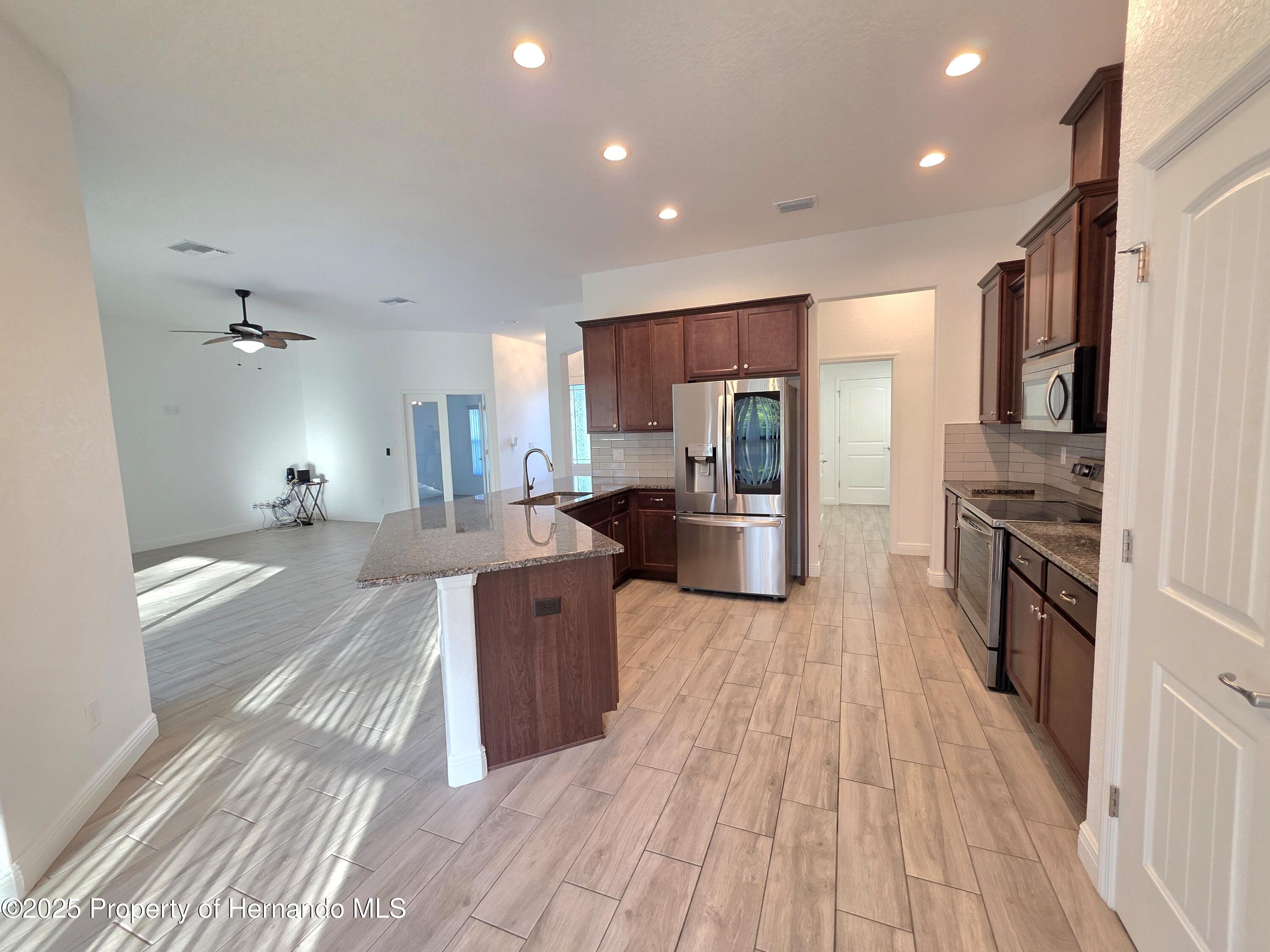 11240 Marvelwood Road, Brooksville, Florida image 14
