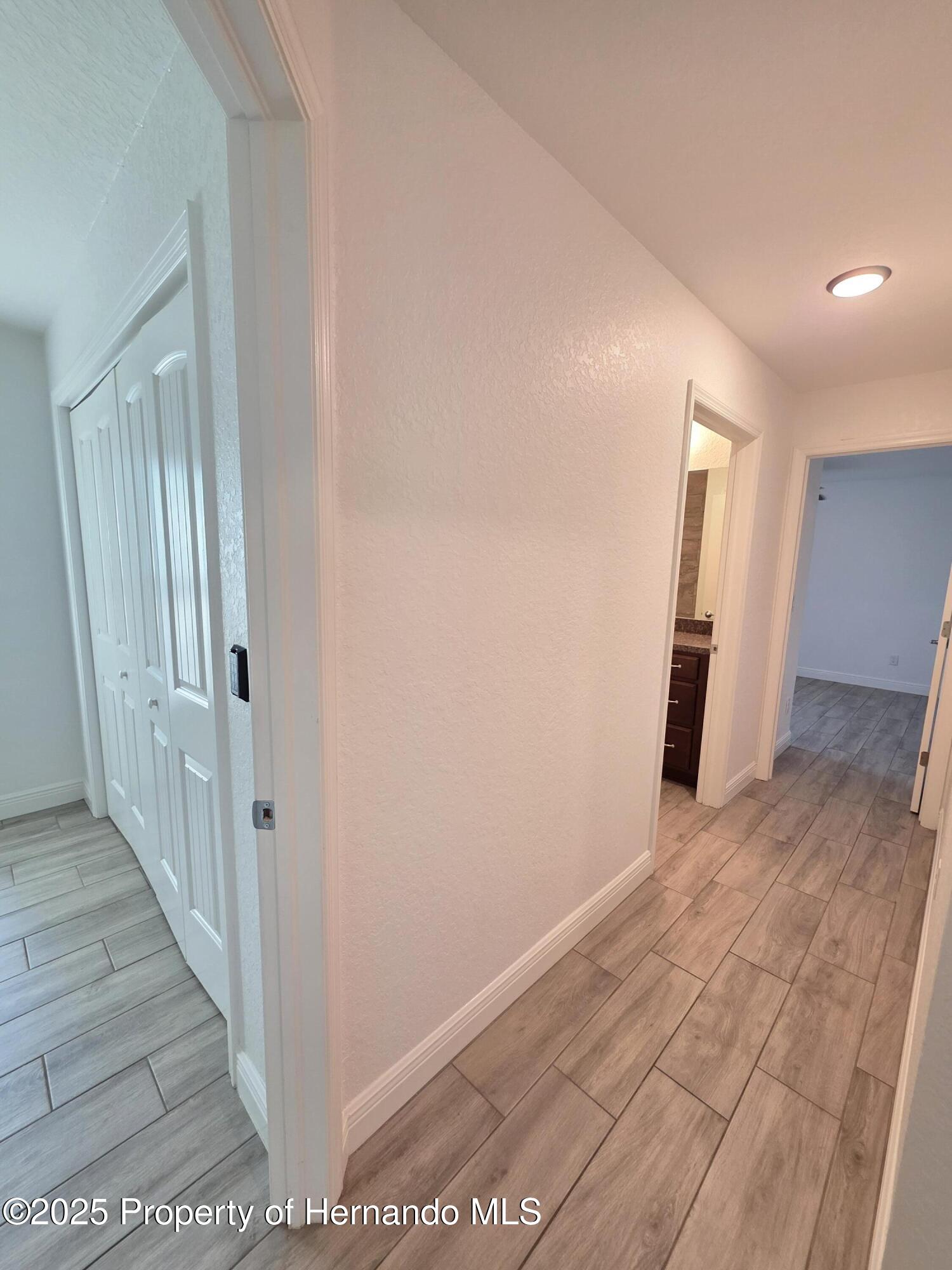 11240 Marvelwood Road, Brooksville, Florida image 24