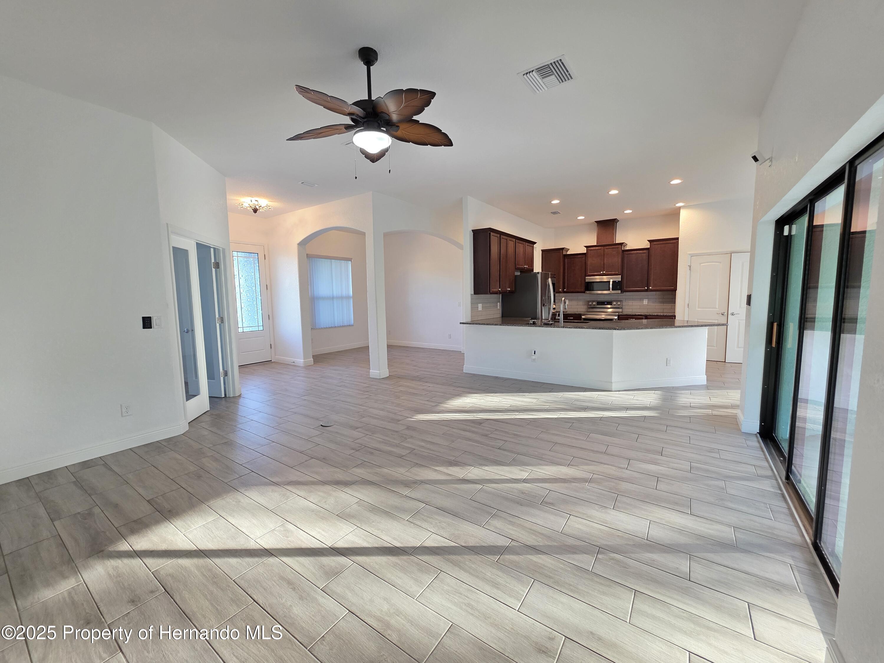11240 Marvelwood Road, Brooksville, Florida image 6