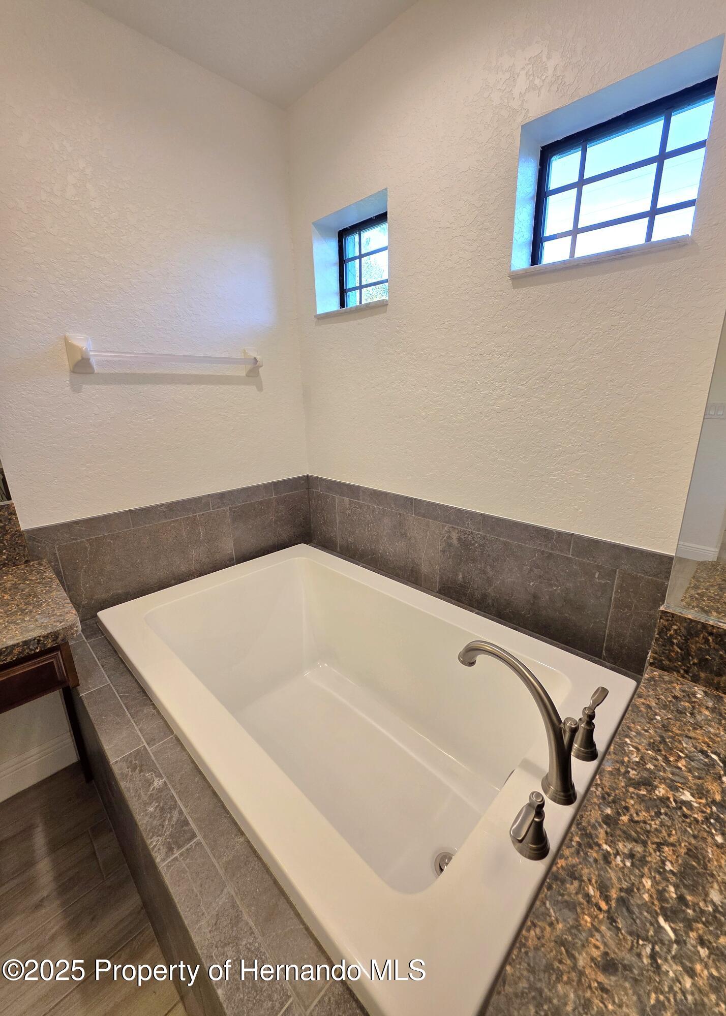 11240 Marvelwood Road, Brooksville, Florida image 23