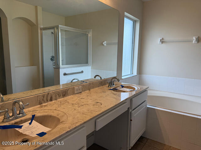 5165 Greystone Drive, Spring Hill, Florida image 14