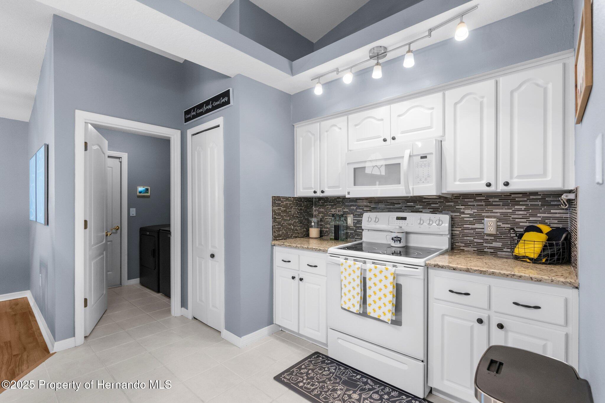 13372 Dewey Court, Spring Hill, Florida image 21