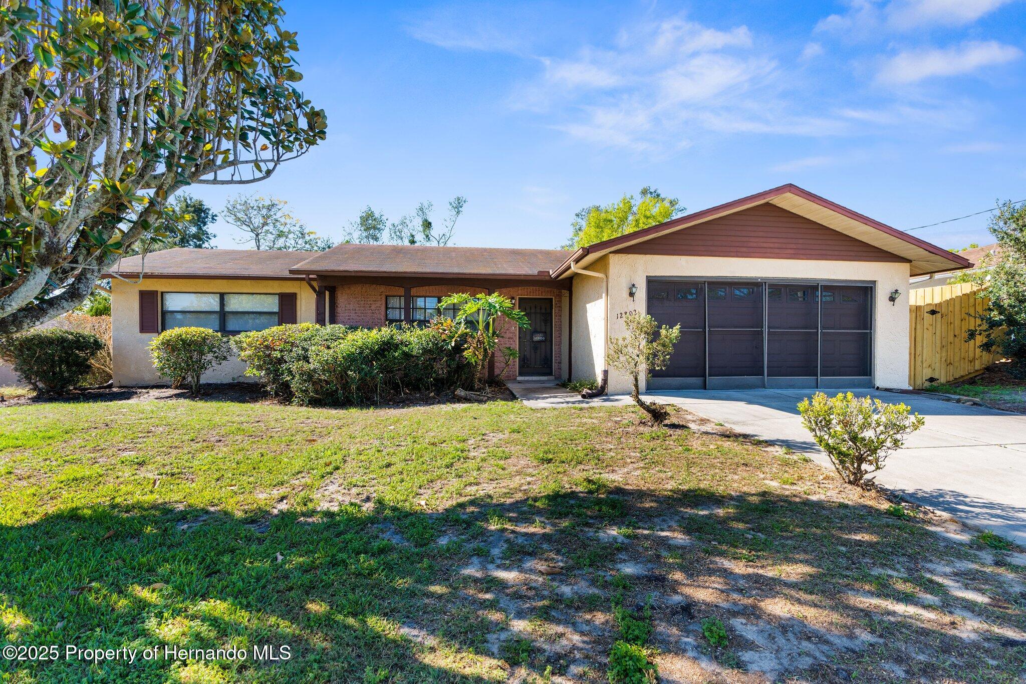 12802 Linden Drive, Spring Hill, Florida image 2