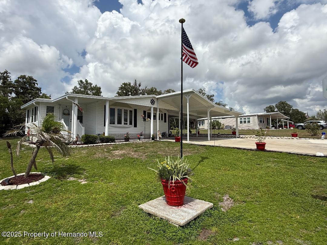 12021 Club House Road, Brooksville, Florida image 2