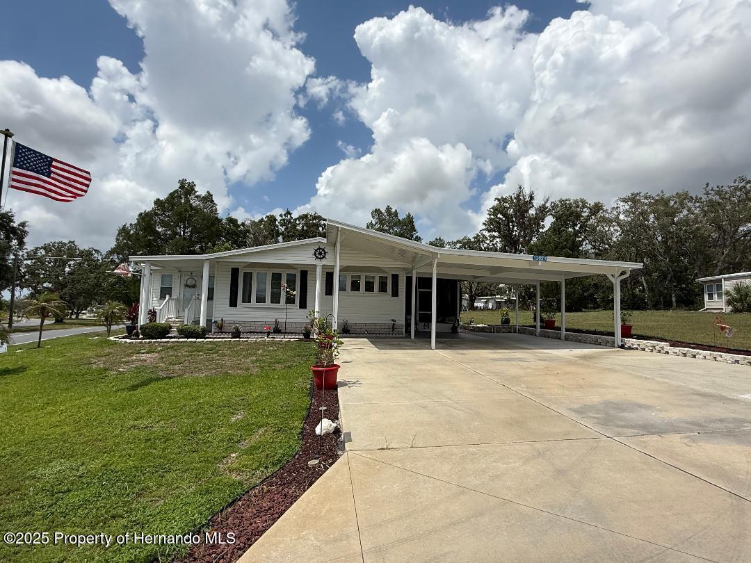 12021 Club House Road, Brooksville, Florida image 3