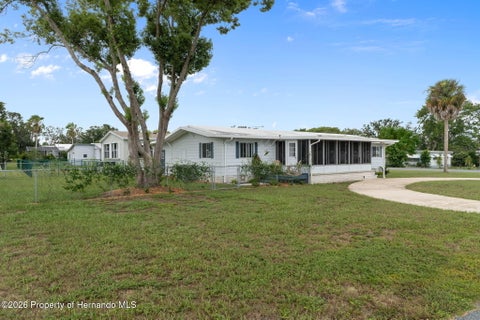 Mobile Home For Sale - 8090 Little Tee Lane<br/> Hernando County, Brooksville, FL 34613