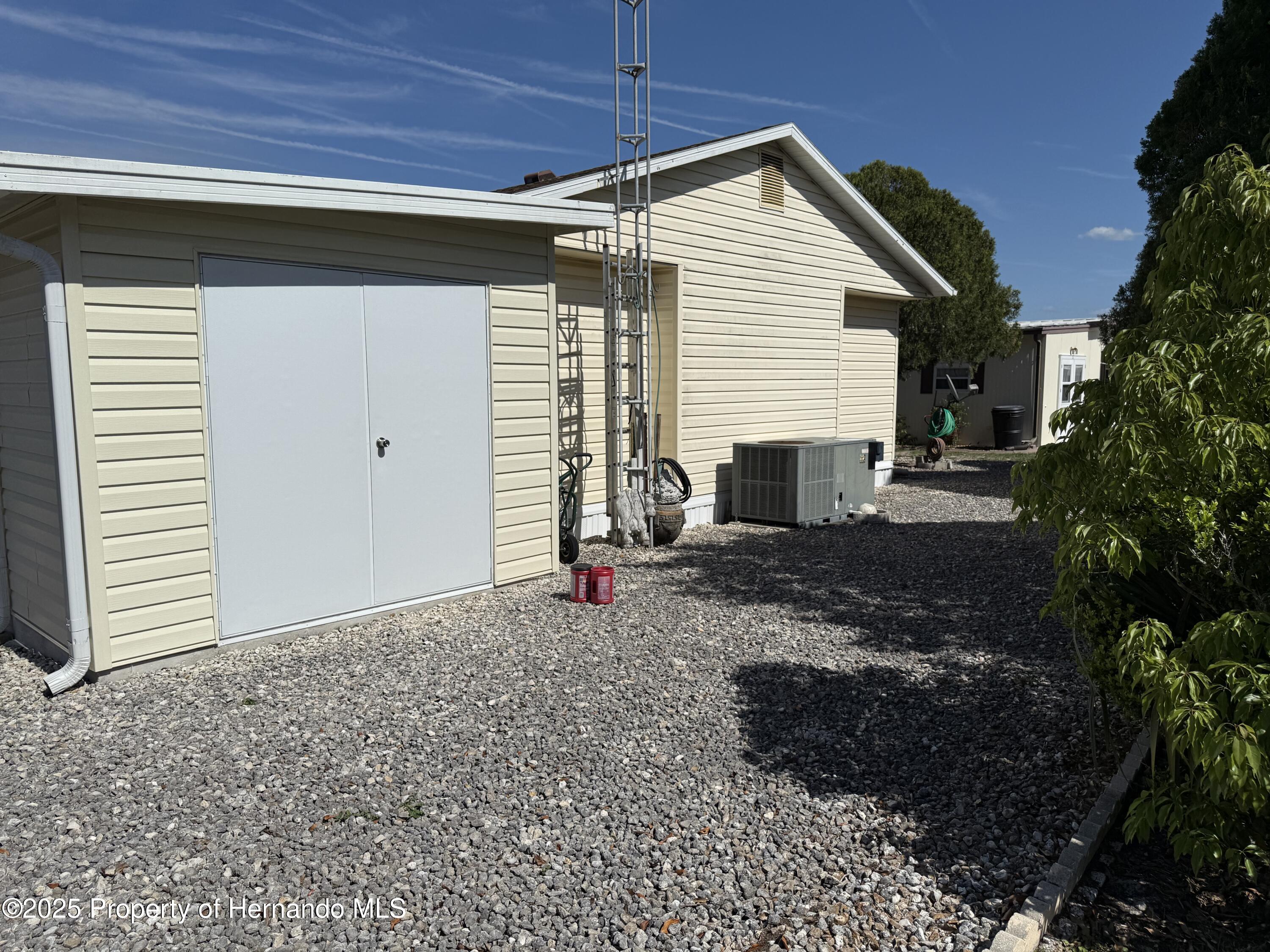 7575 Western Circle Drive, Brooksville, Florida image 17