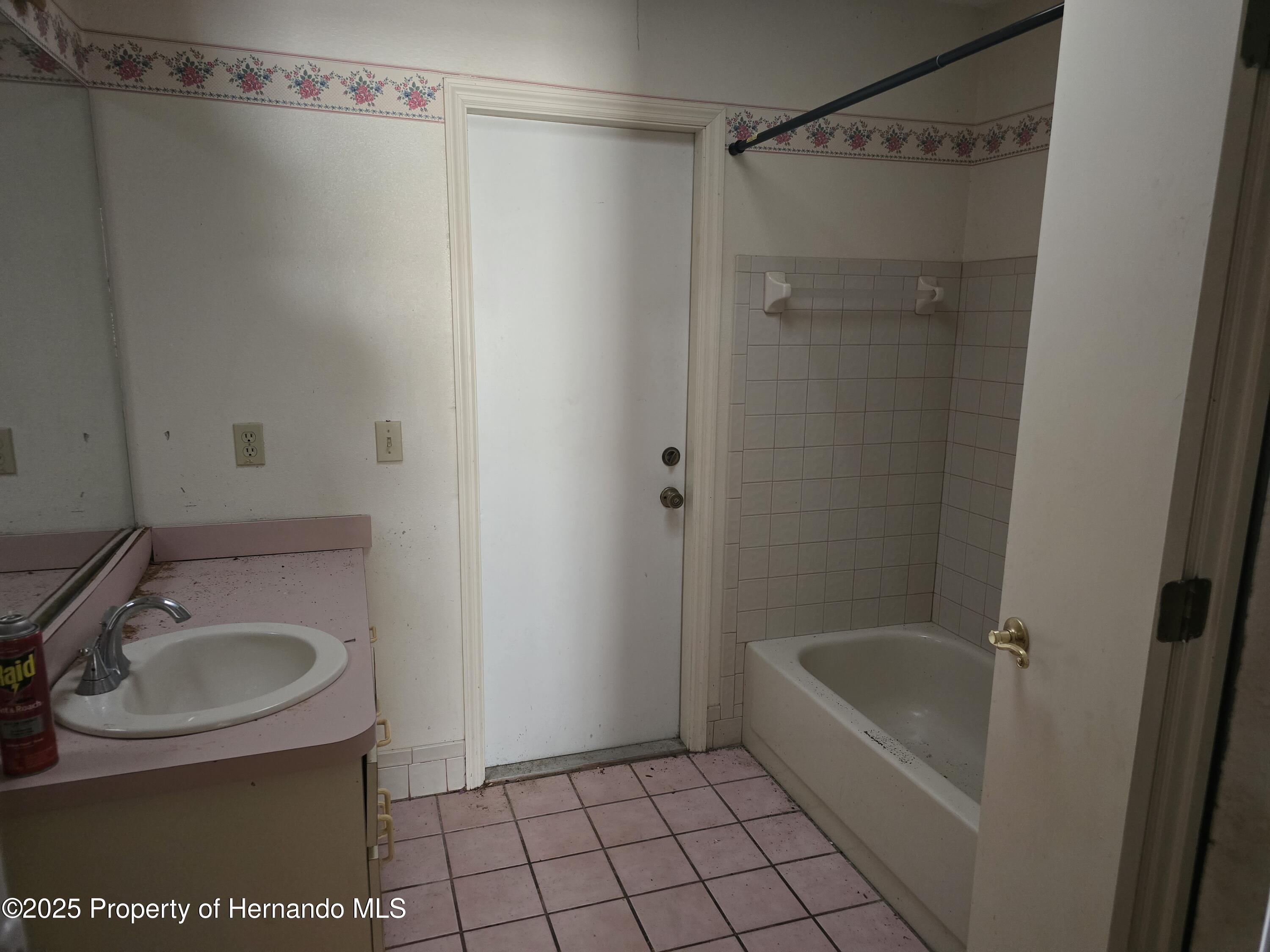 6473 Blackbird Avenue, Weeki Wachee, Florida image 23
