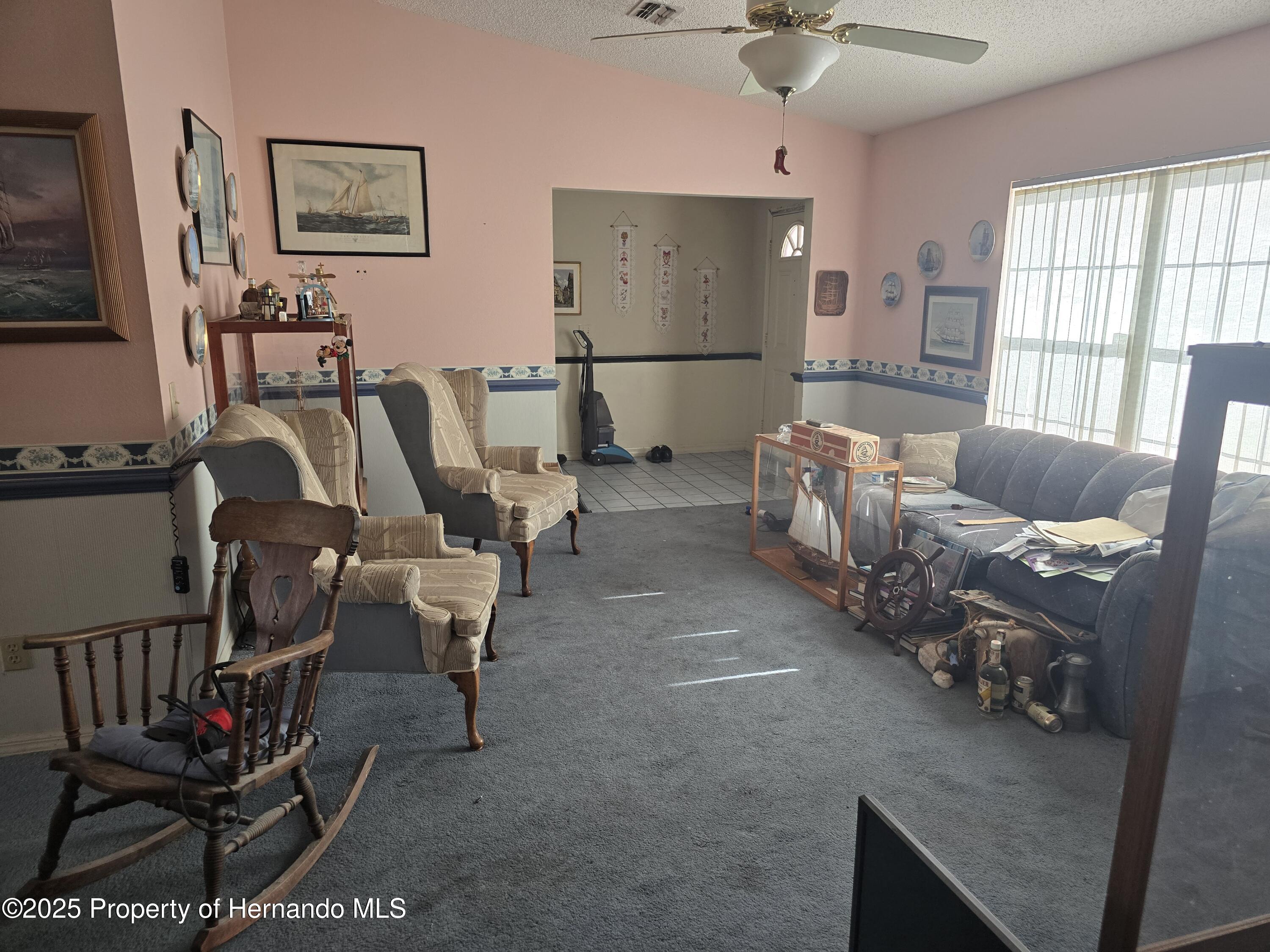 6473 Blackbird Avenue, Weeki Wachee, Florida image 9