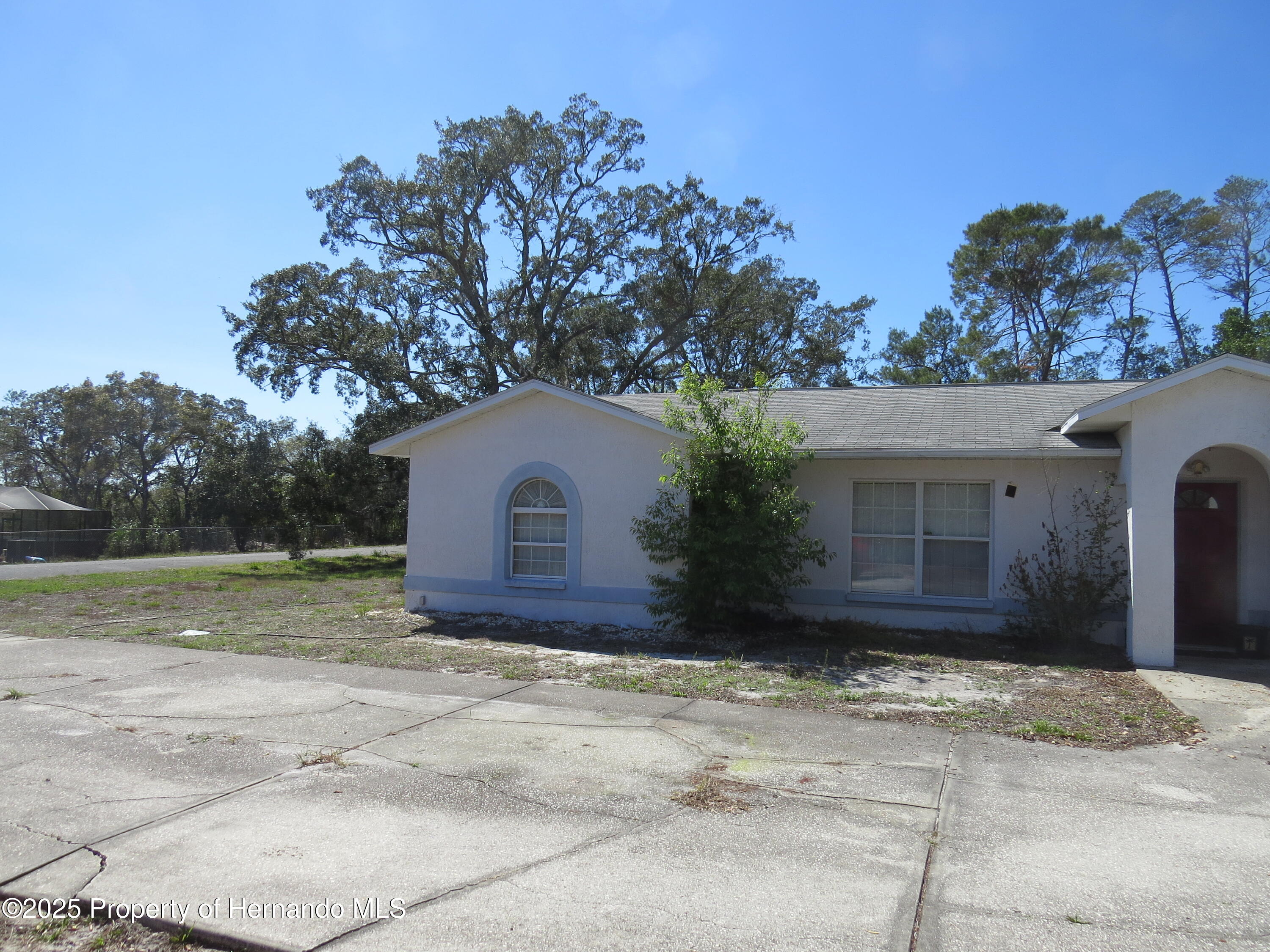 6473 Blackbird Avenue, Weeki Wachee, Florida image 3