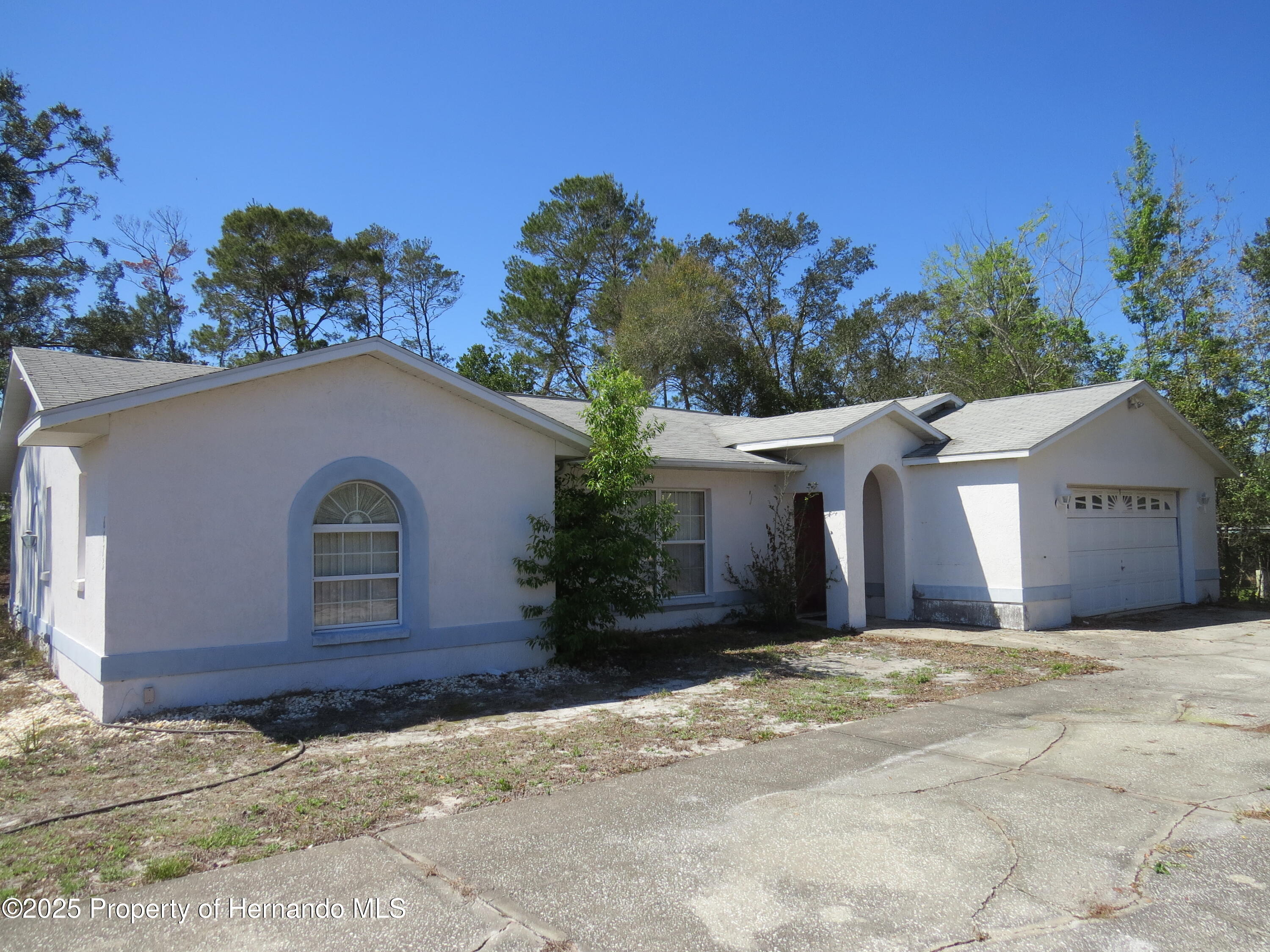 6473 Blackbird Avenue, Weeki Wachee, Florida image 1