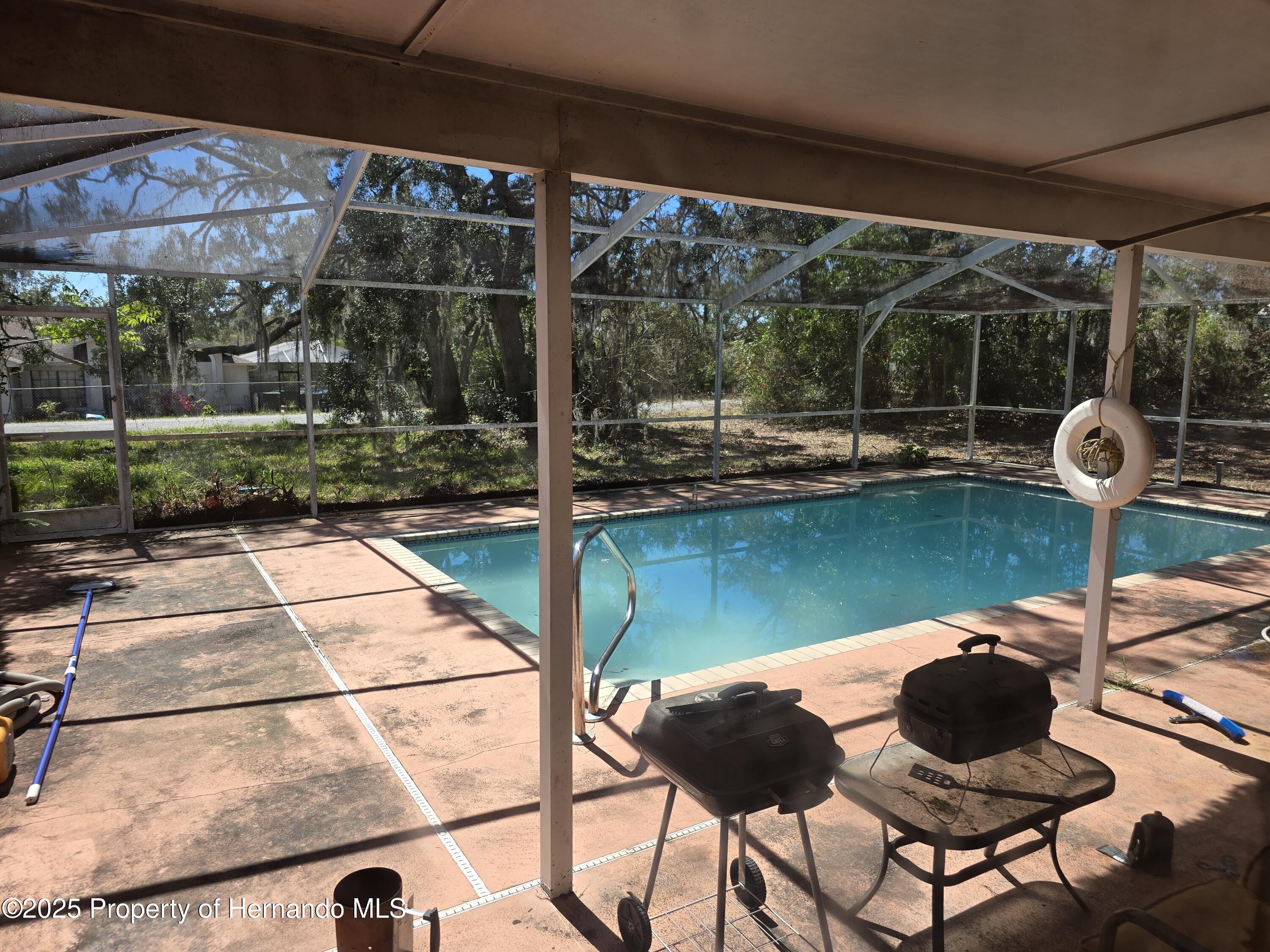 6473 Blackbird Avenue, Weeki Wachee, Florida image 18