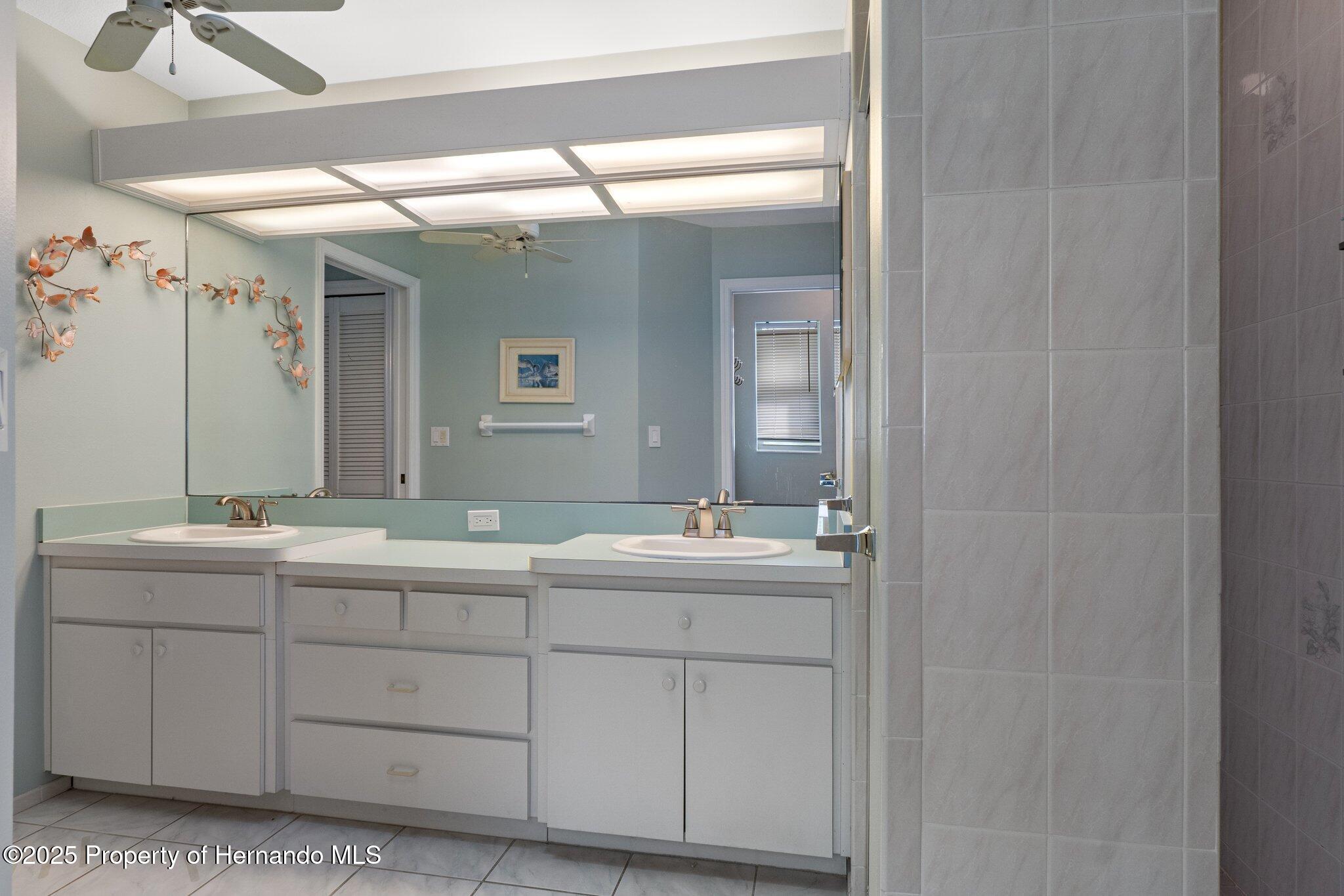 2309 Terrace View Lane, Spring Hill, Florida image 28