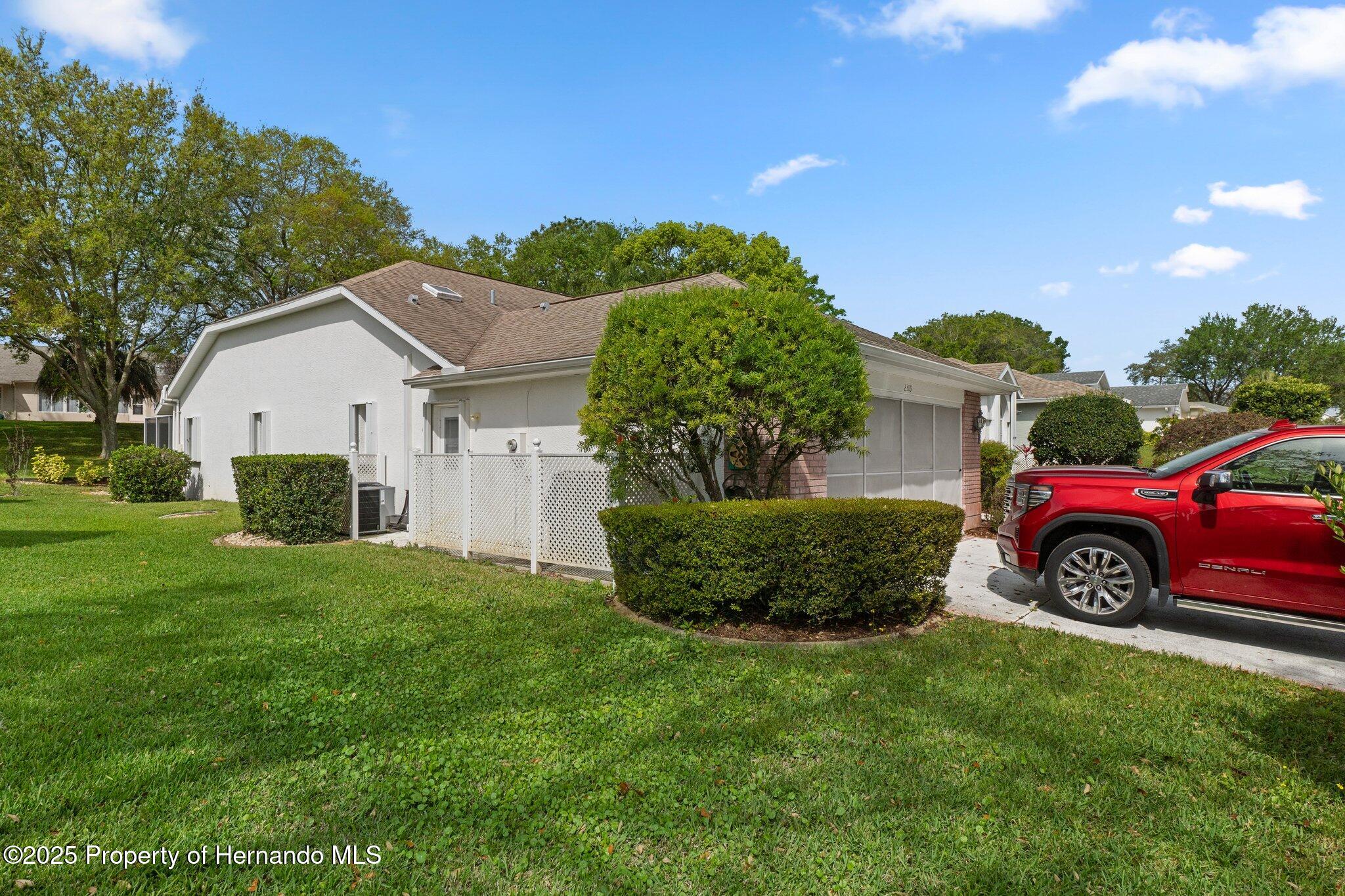 2309 Terrace View Lane, Spring Hill, Florida image 4
