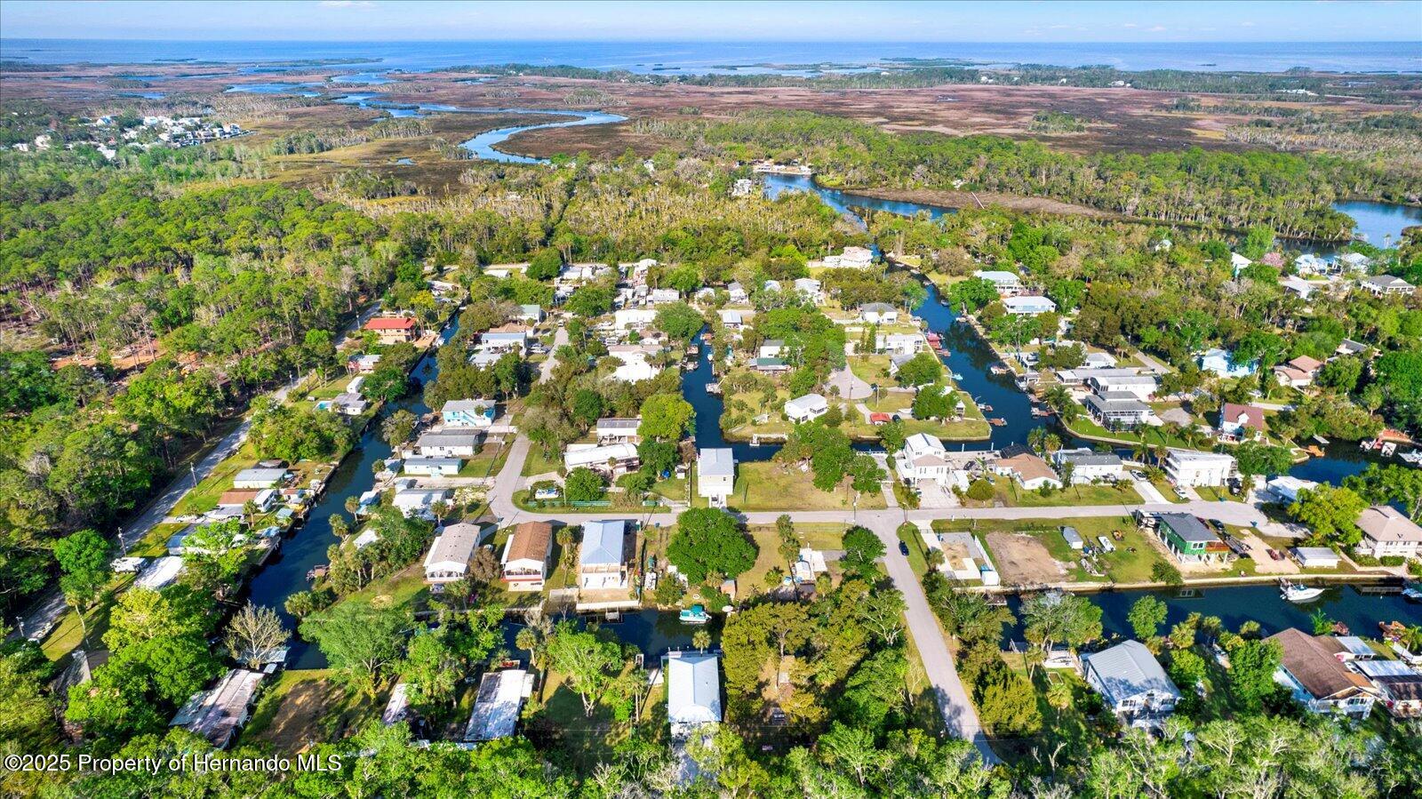 6220 Island Drive, Weeki Wachee, Florida image 24