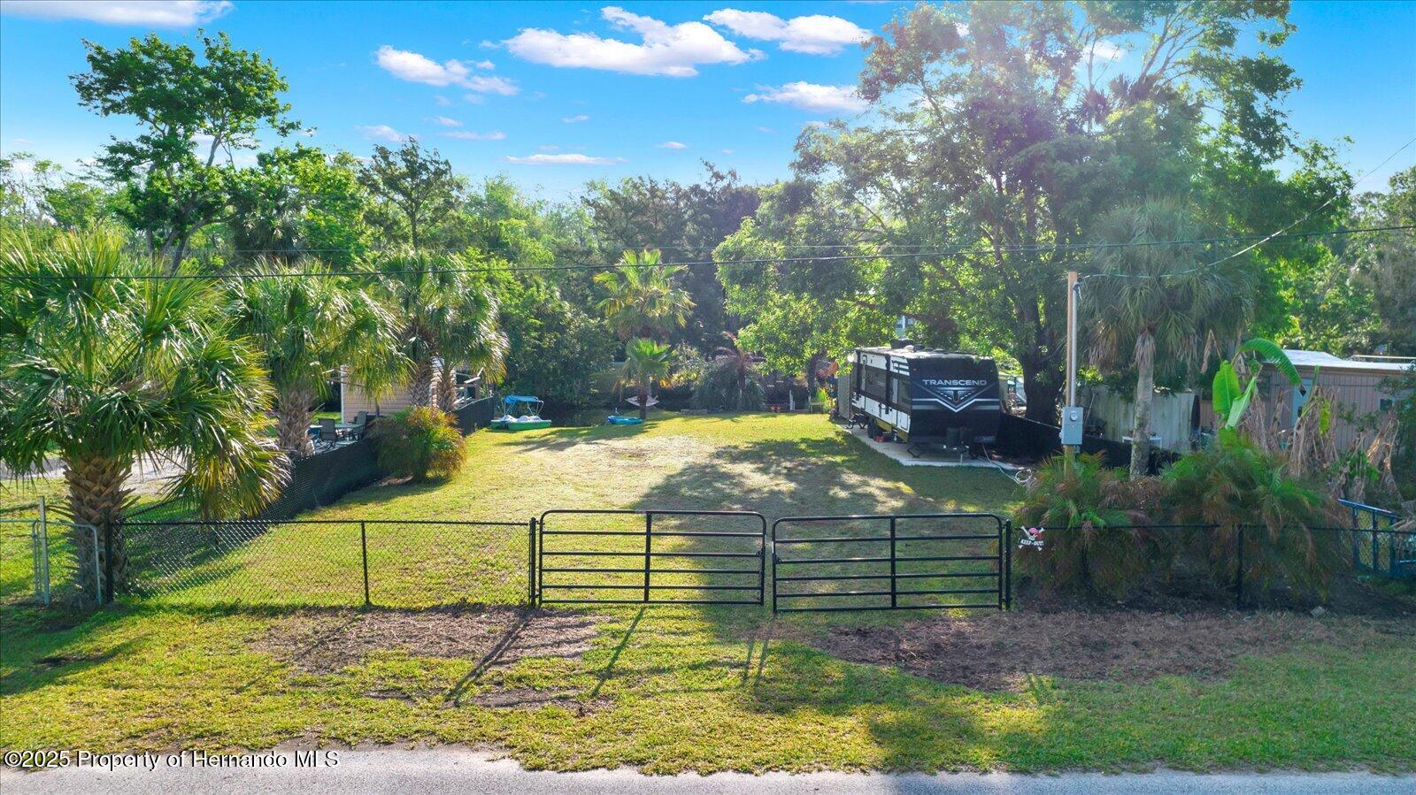 6220 Island Drive, Weeki Wachee, Florida image 21