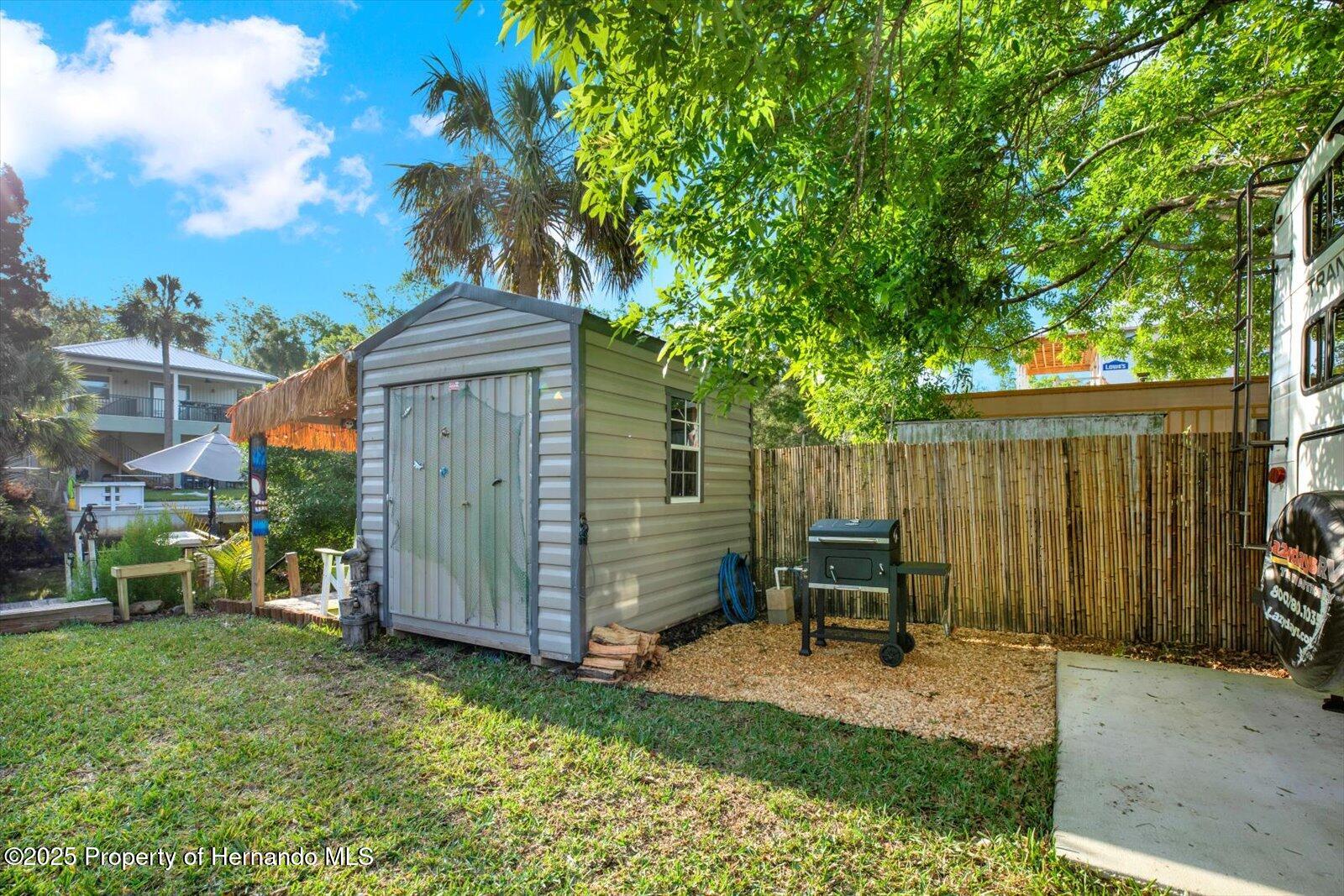 6220 Island Drive, Weeki Wachee, Florida image 9