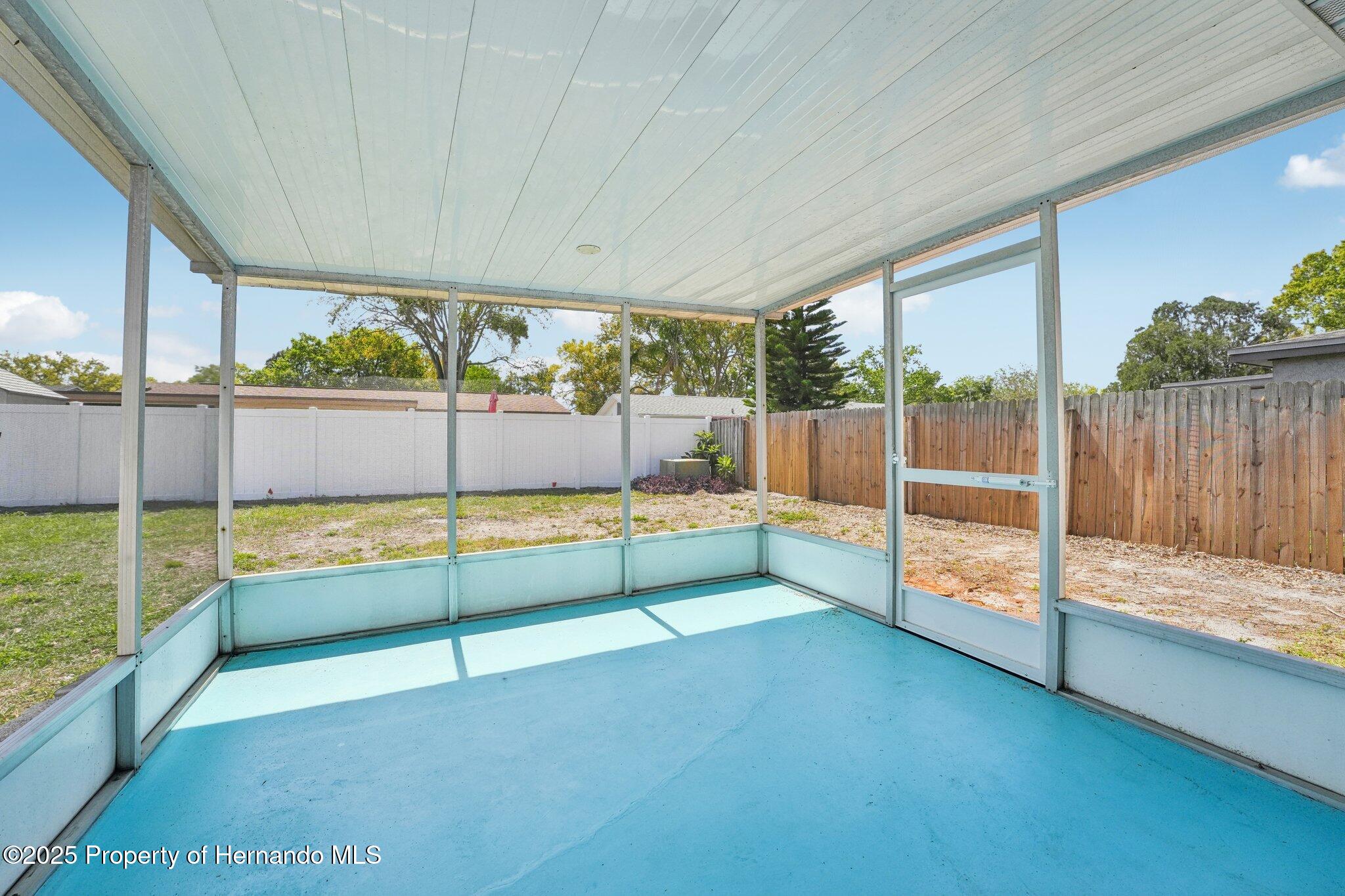 7034 King Arthur Drive, Port Richey, Florida image 31