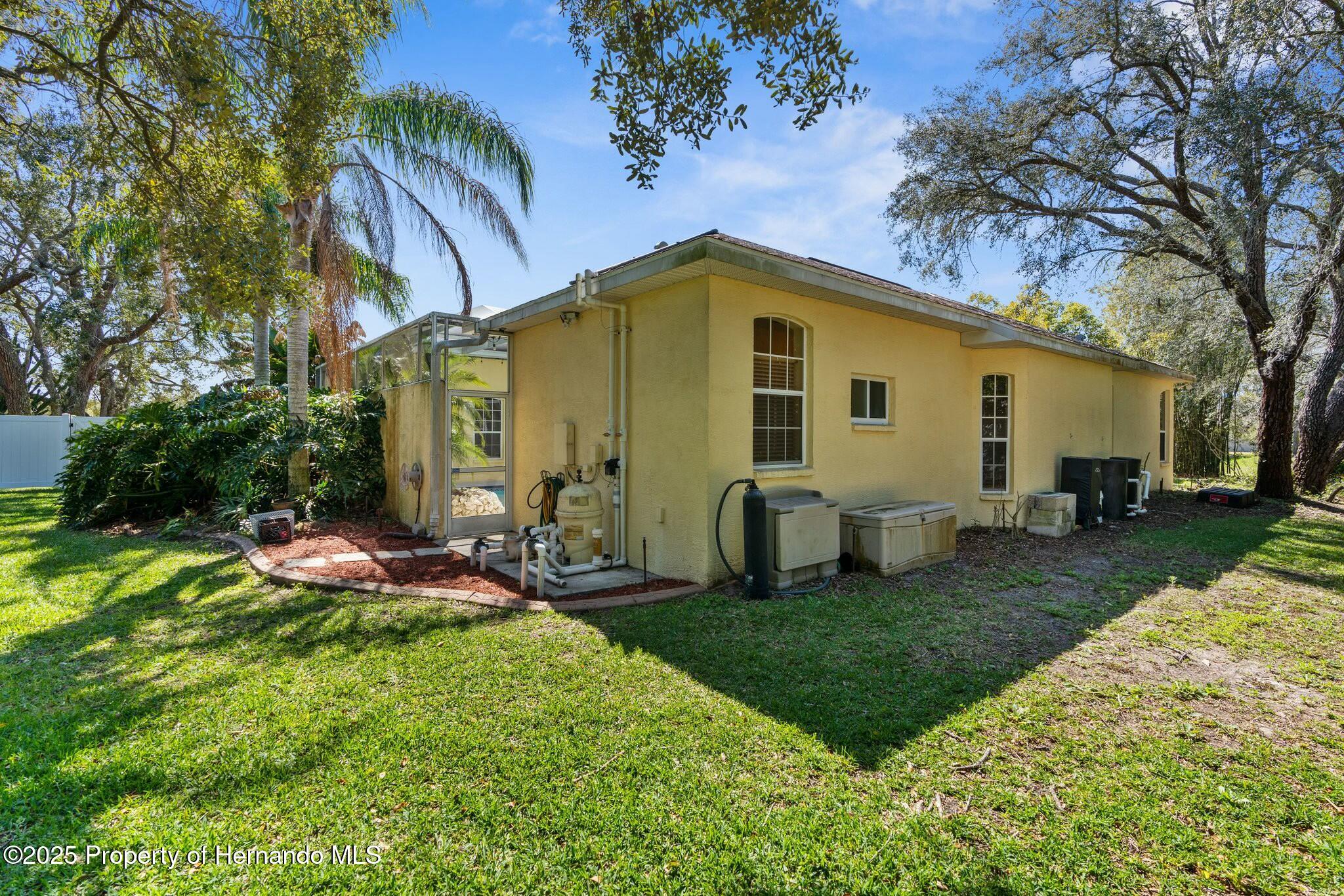 10079 Deer Street, Spring Hill, Florida image 50