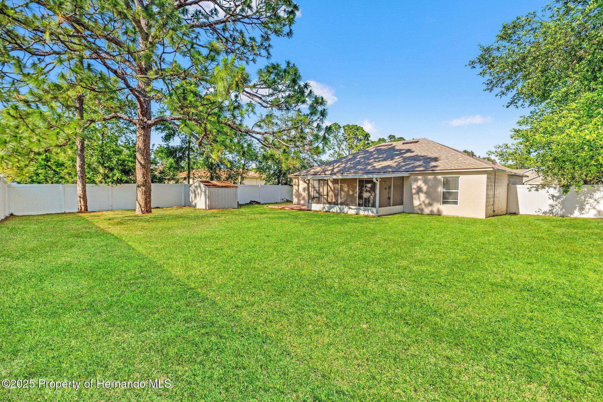 13935 Coronado Drive, Spring Hill, Florida image 25