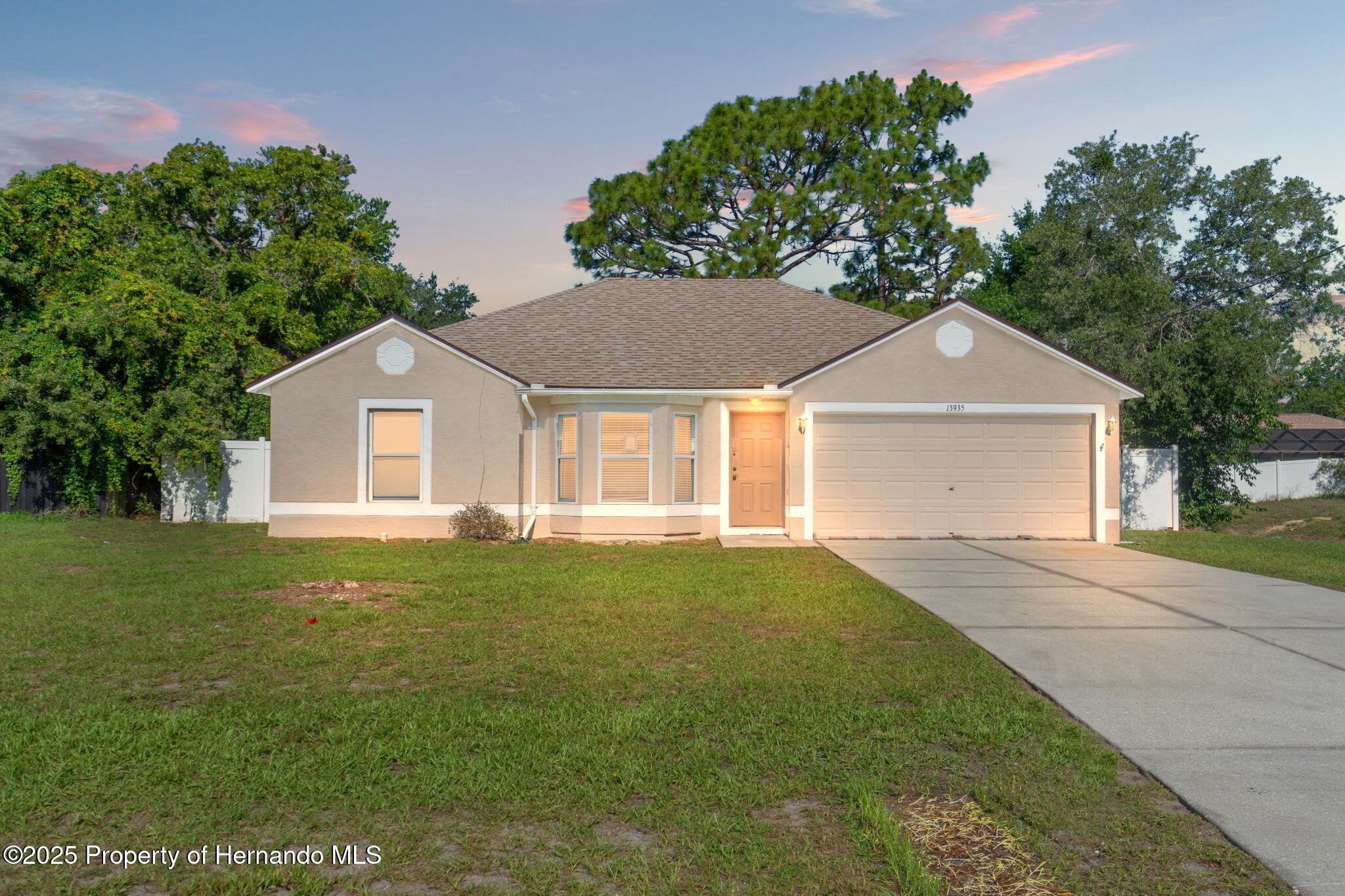 13935 Coronado Drive, Spring Hill, Florida image 2