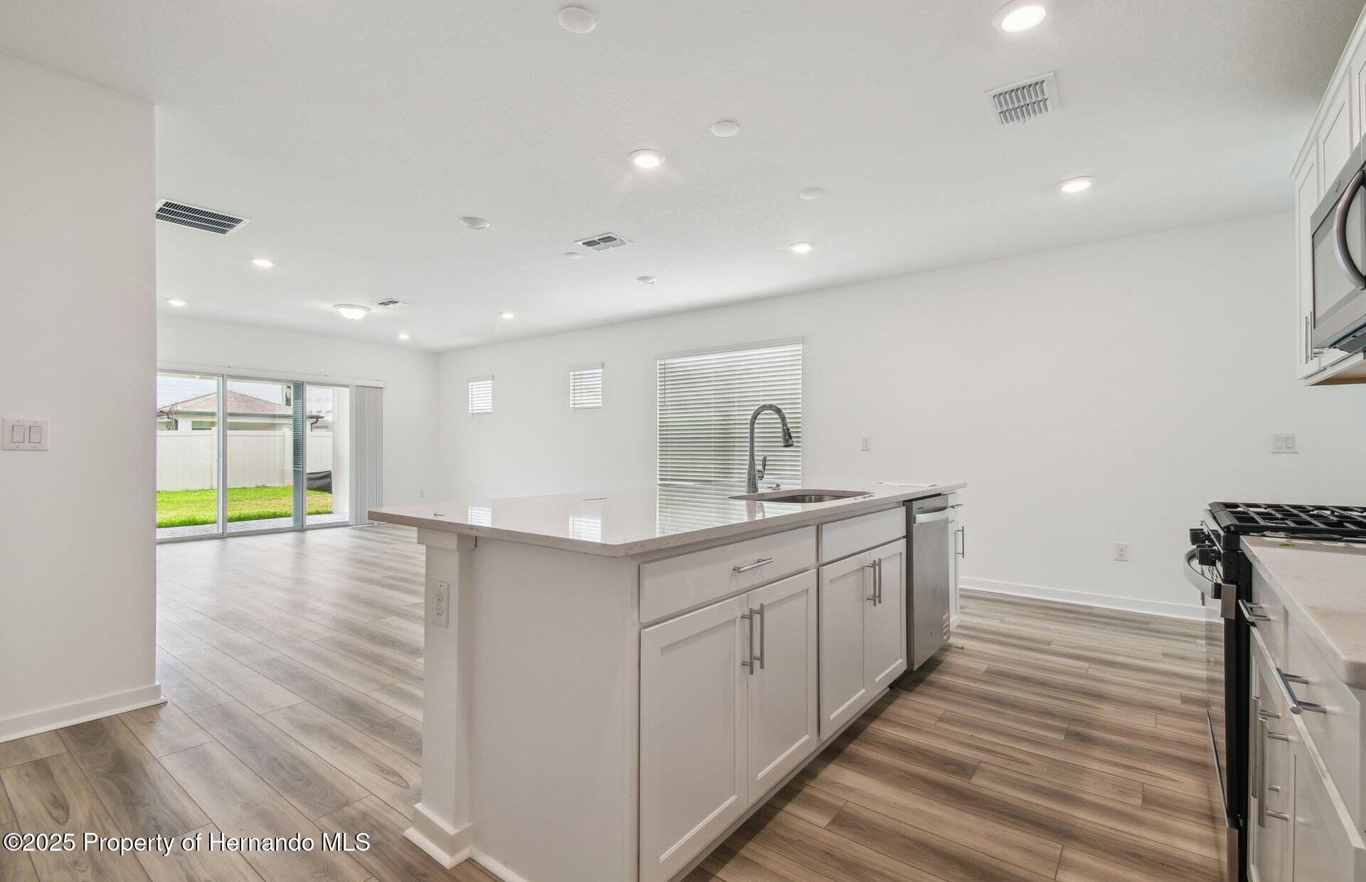 4210 Goldfoil Road, Spring Hill, Florida image 4