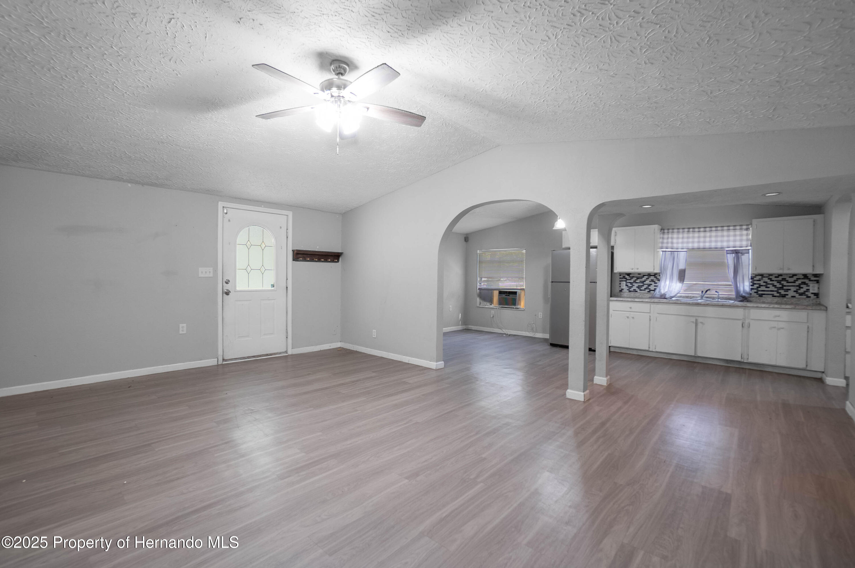 7211 Sunnyside Drive, Brooksville, Florida image 8