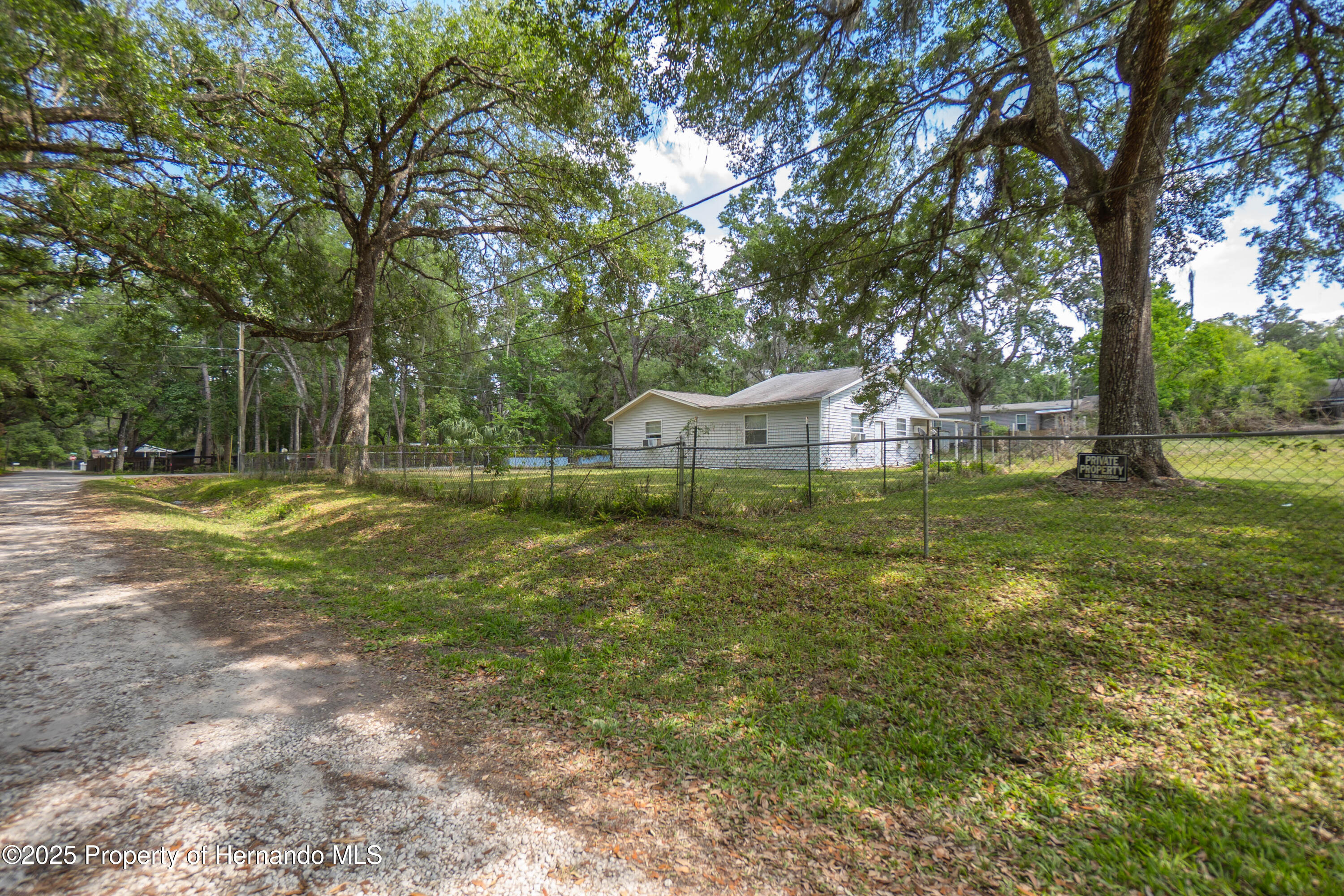 7211 Sunnyside Drive, Brooksville, Florida image 24